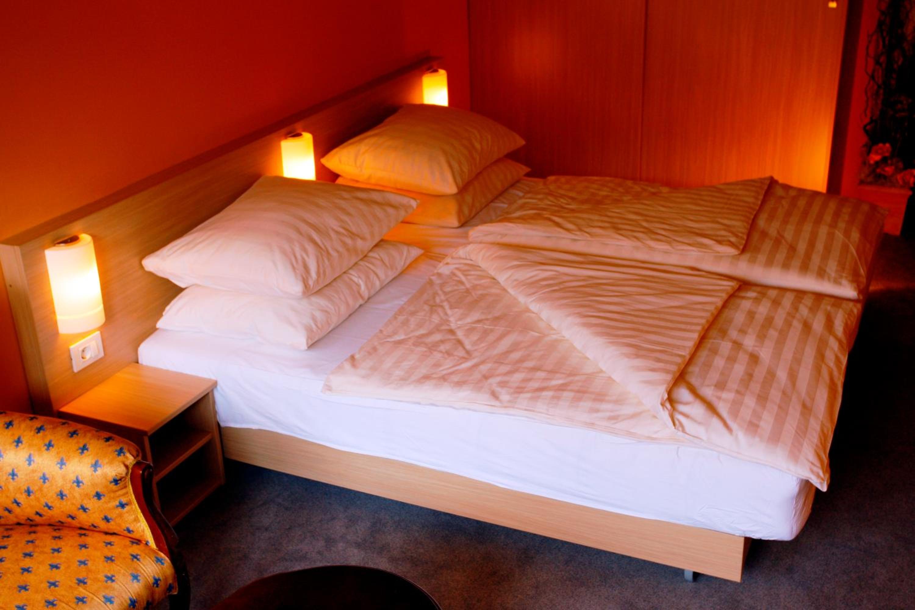 Double or Twin Room - Photo 1
