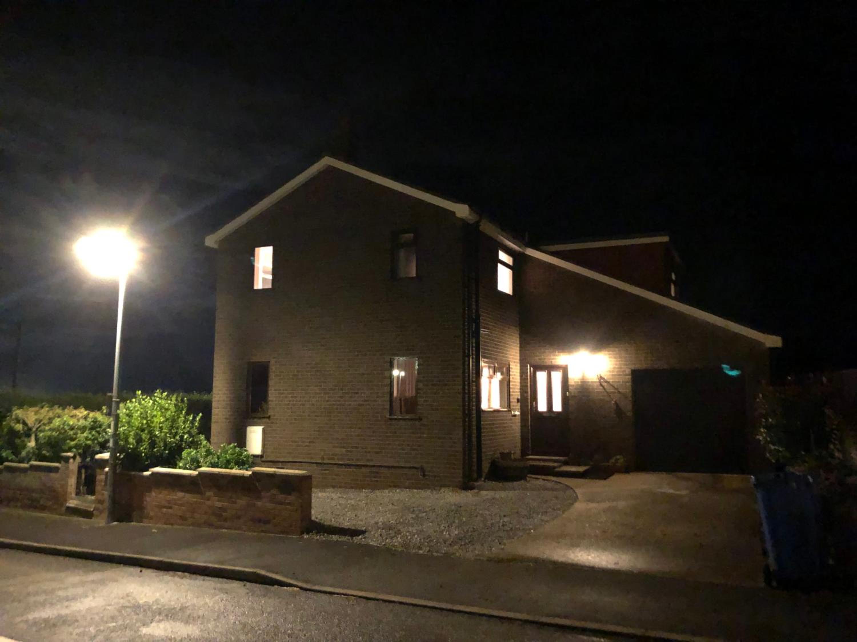 Four-Bedroom House - Photo 17
