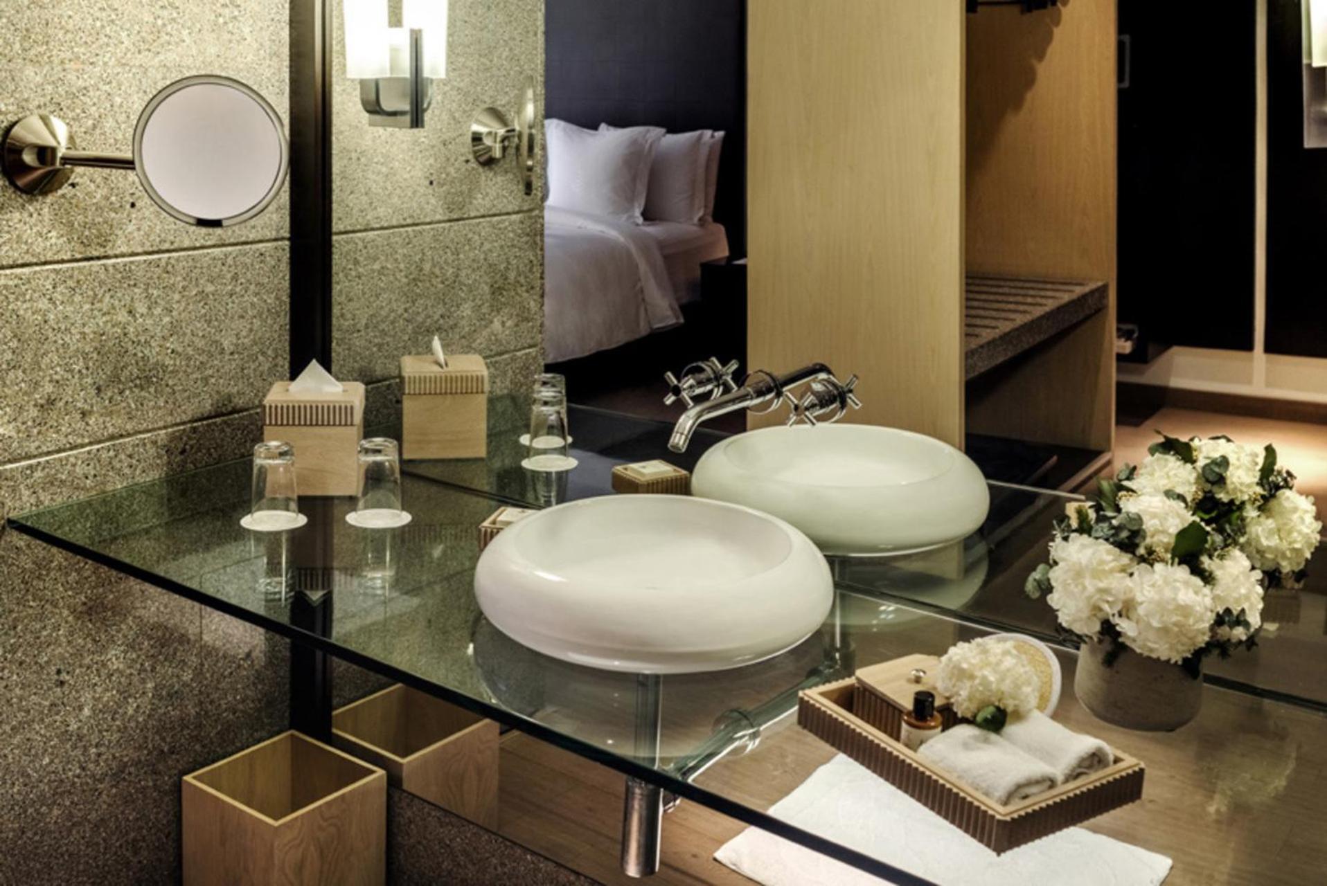 Deluxe Room - Photo 4