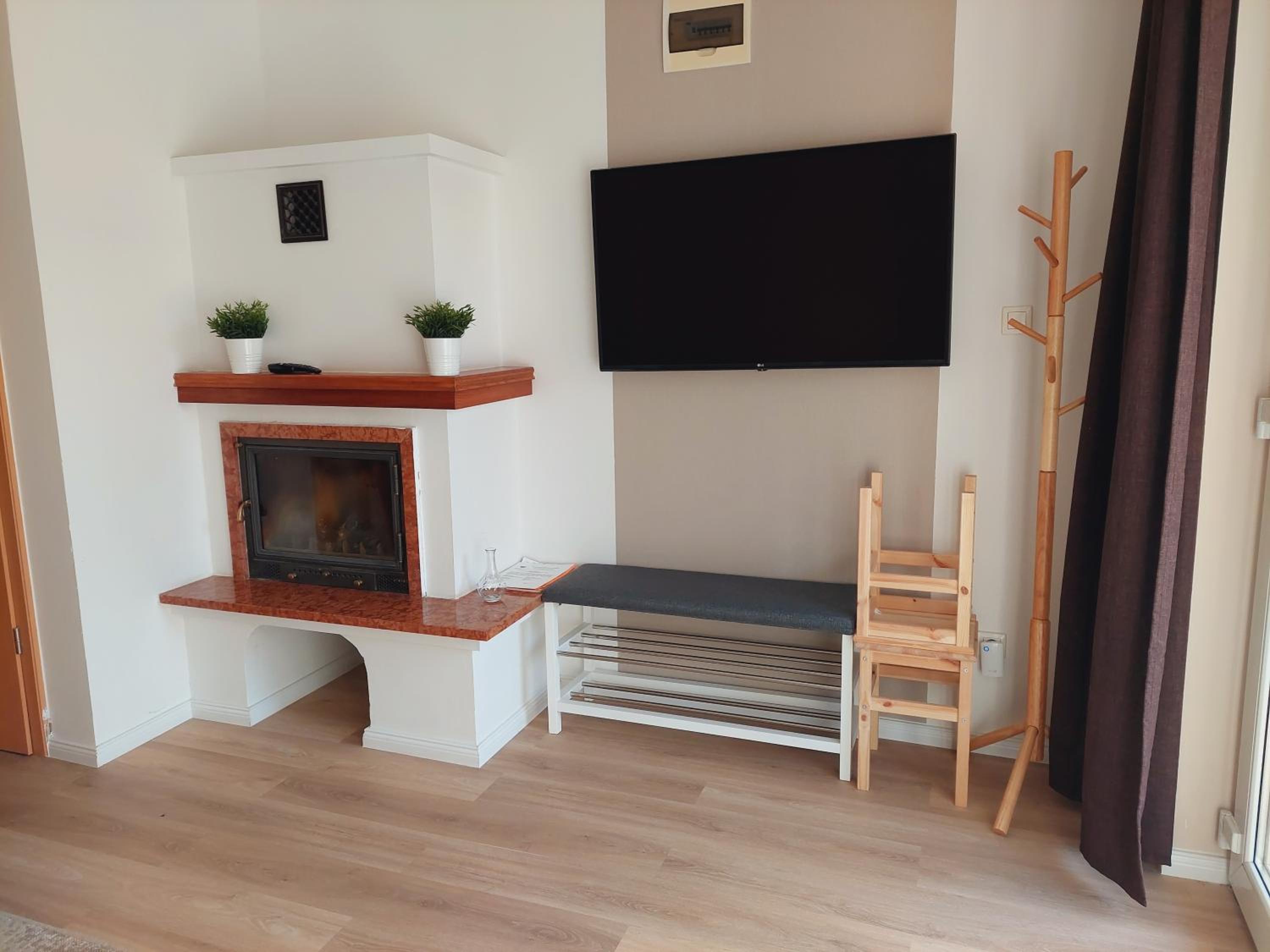 Apartment photo 3