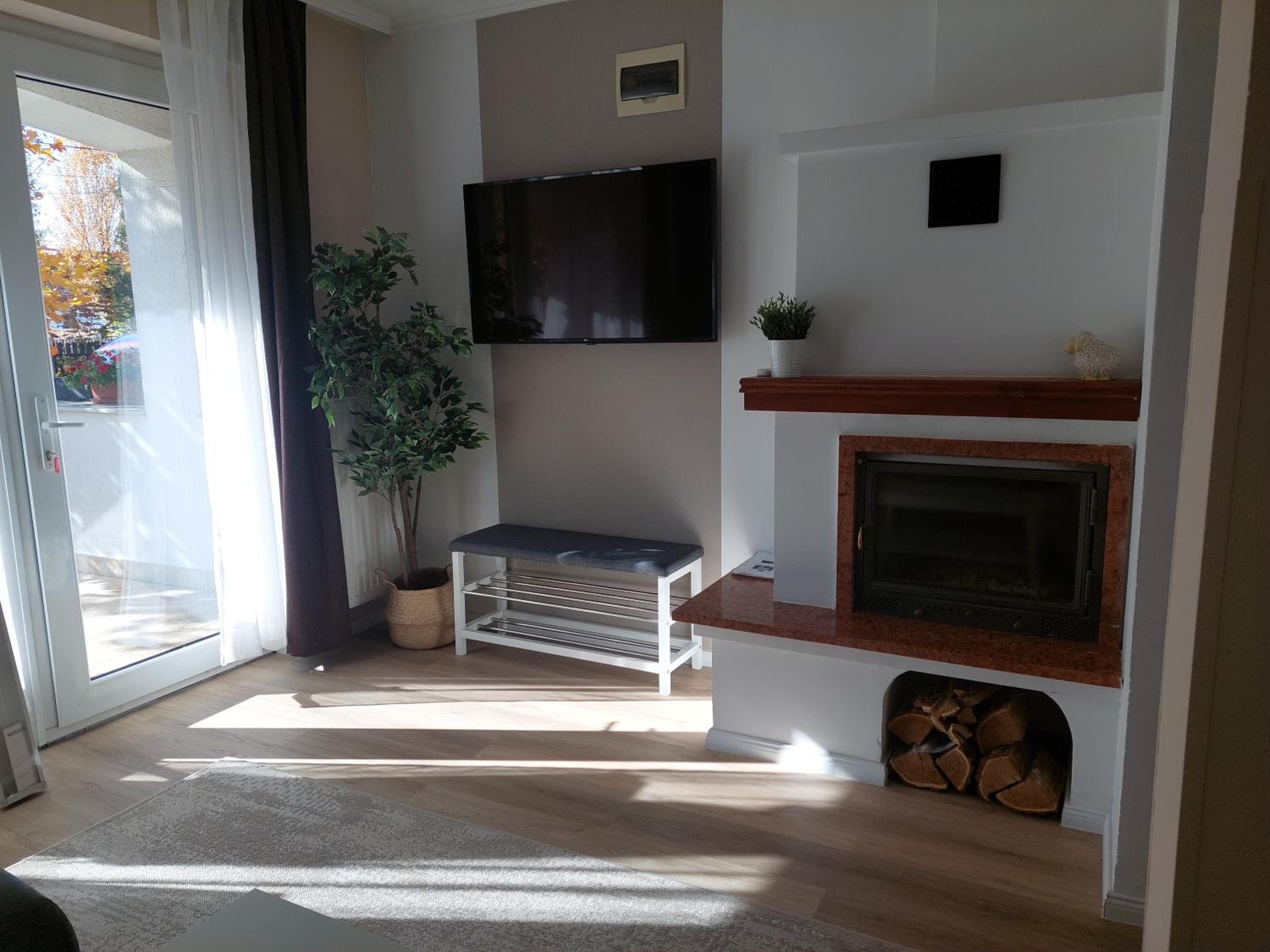 Apartment photo 1