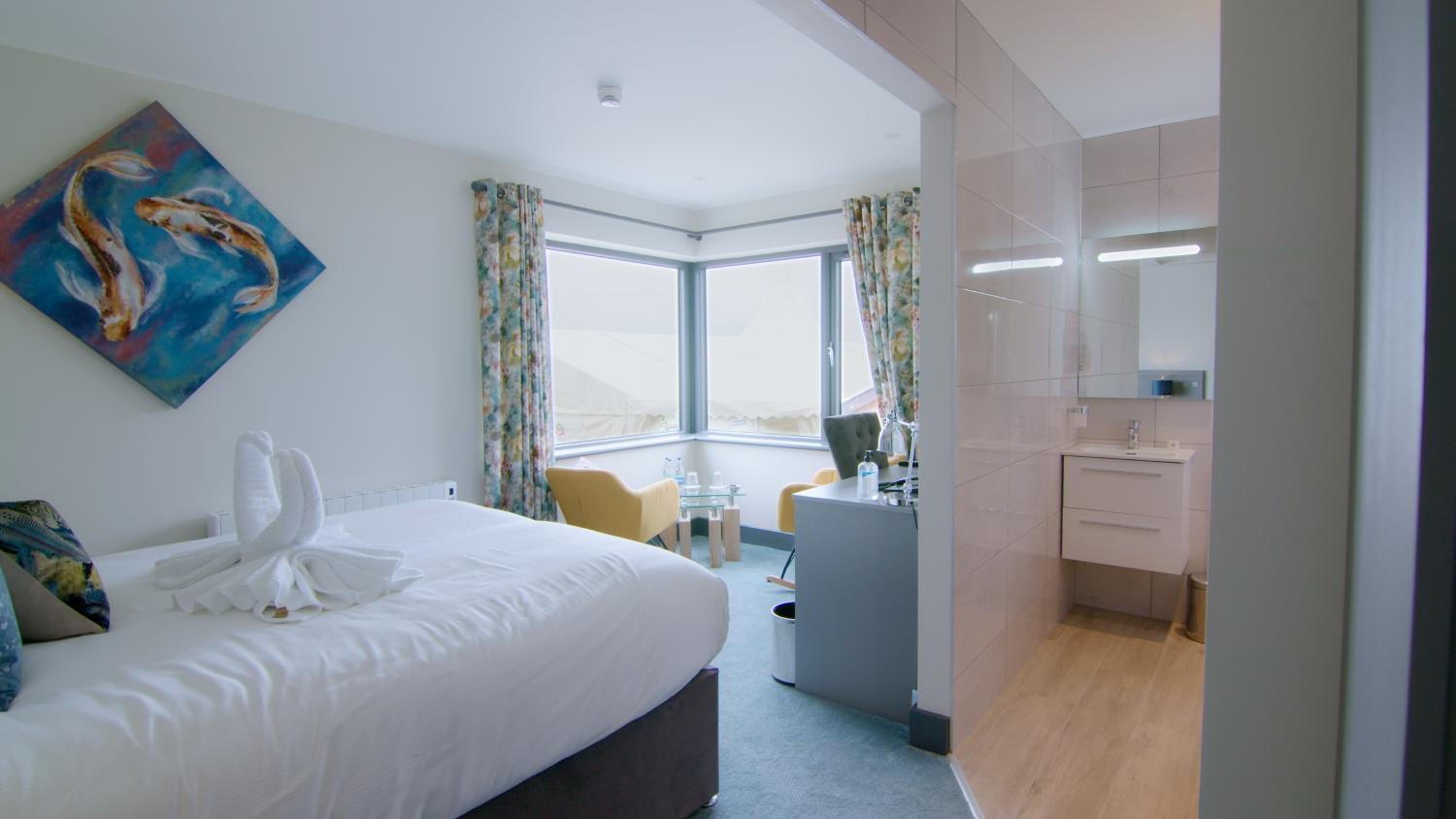 Deluxe Double Room with Sea View - Photo 4