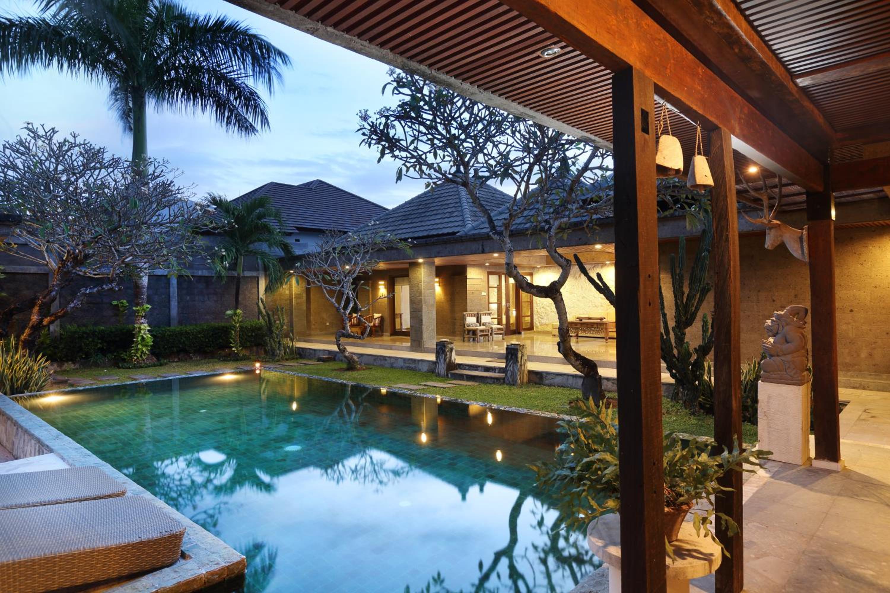 Grand Royal Two Bedroom Pool Villa photo 3