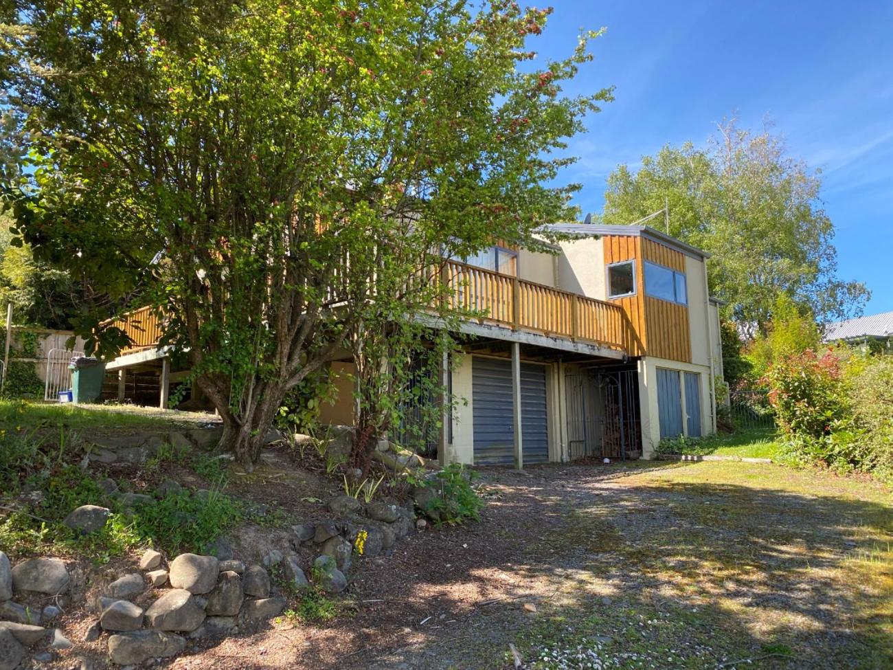 Three-Bedroom Vacation Home photo 2