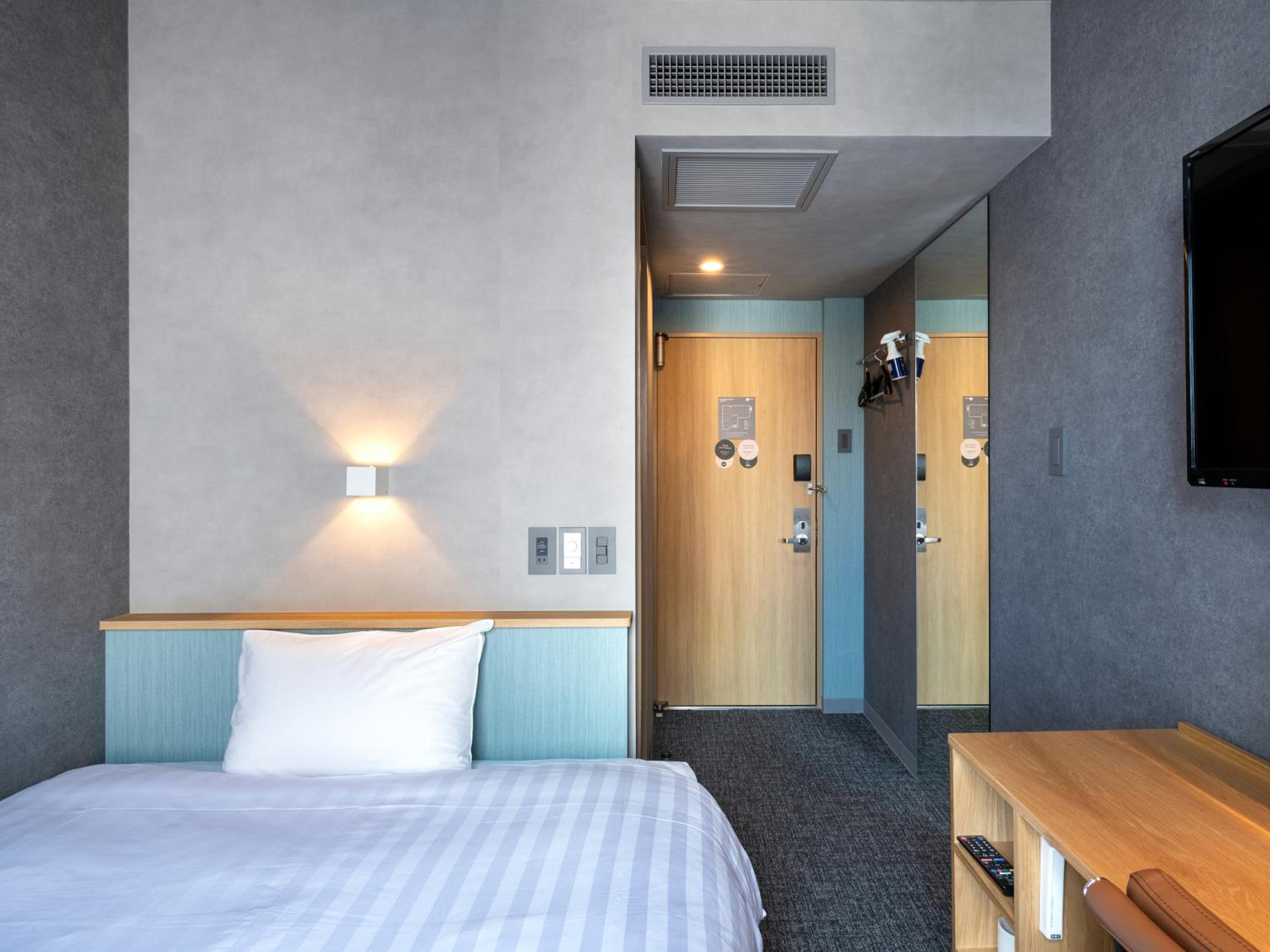 Single Room - Non-Smoking