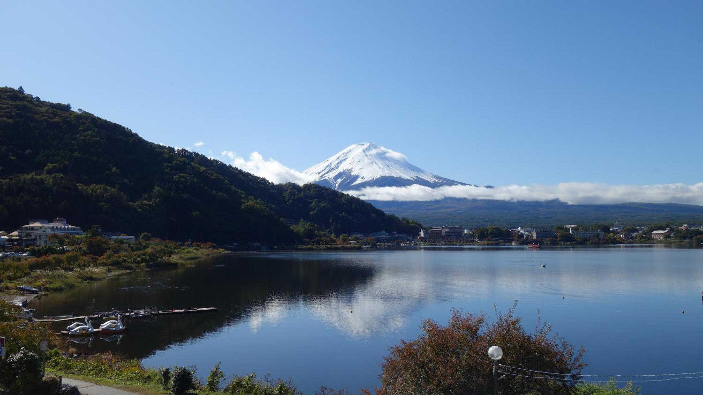 Japanese-Style Room with Mt.Fuji and Lake View - Non-Smoking, photo 6