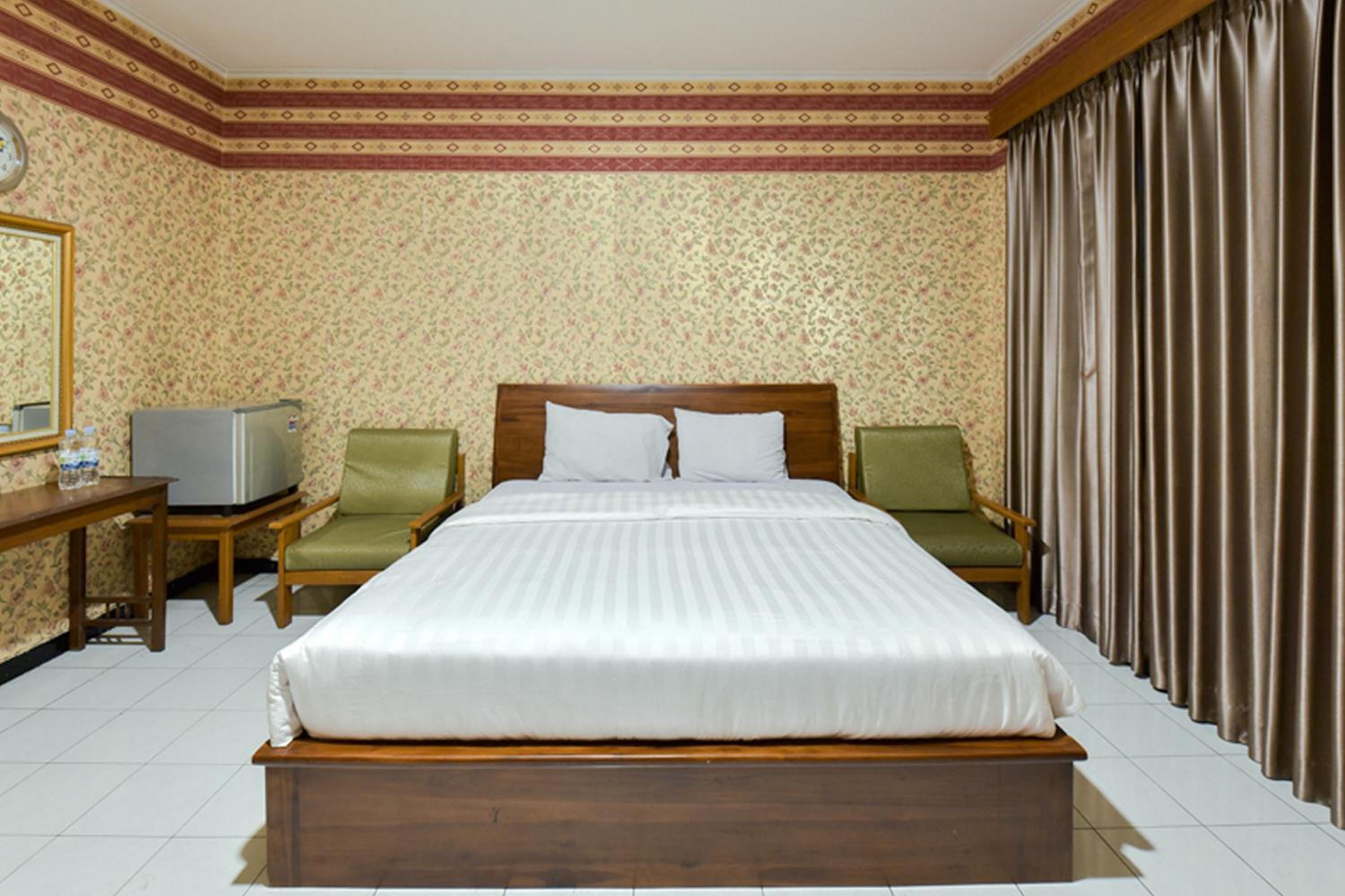 Deluxe Room - Photo 1
