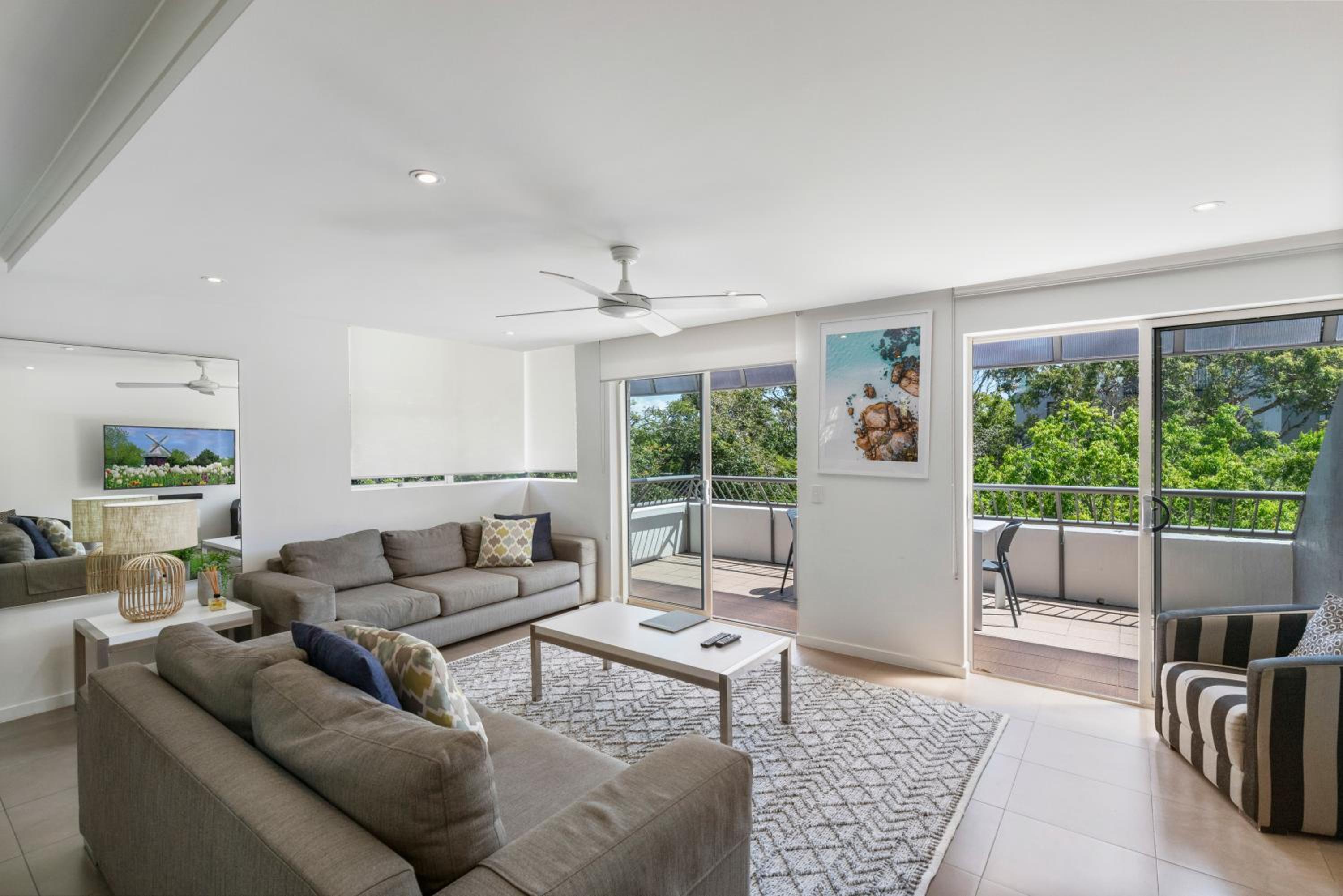 Three-Bedroom Apartment with Balcony - Penthouse photo 1