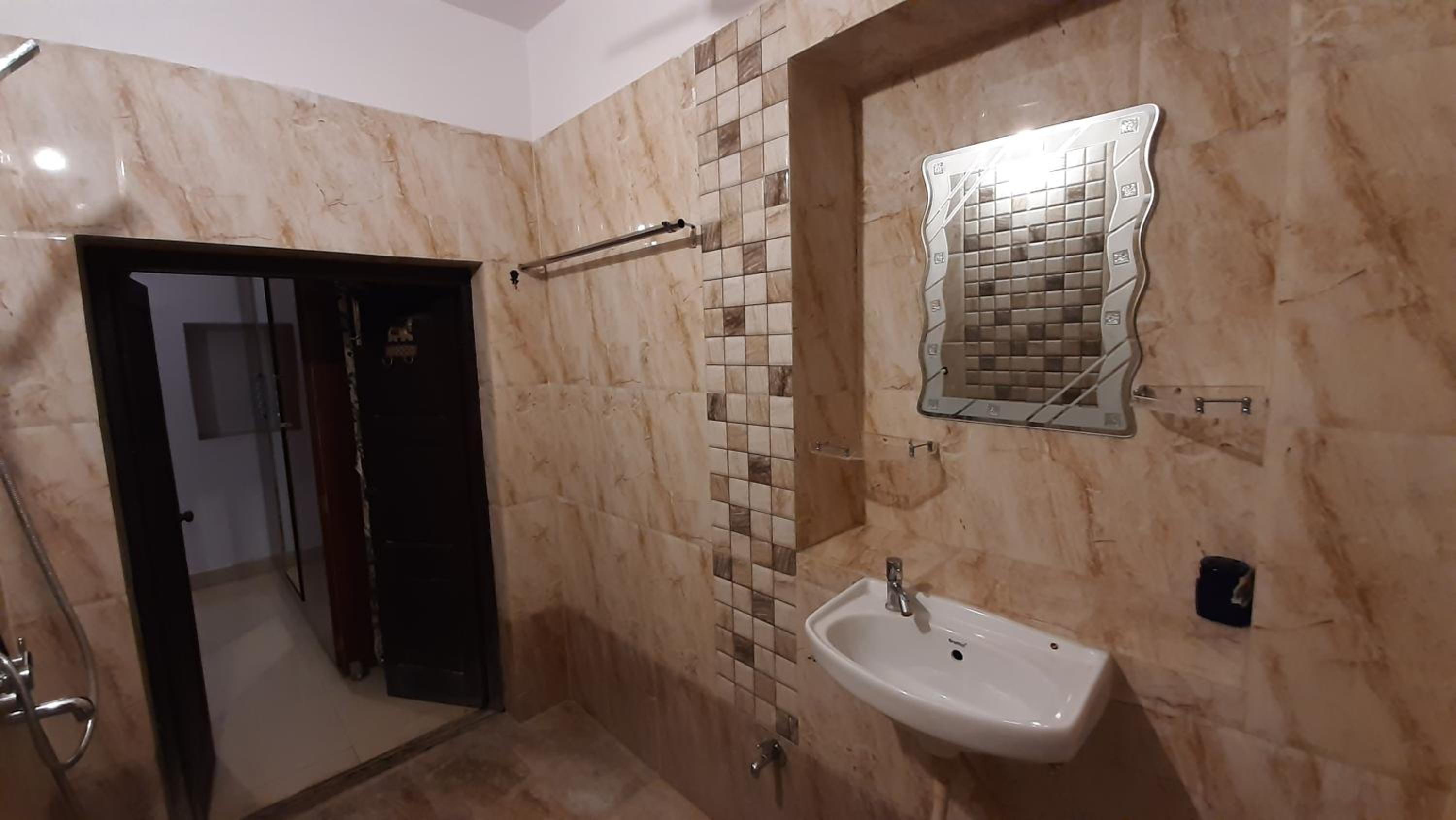 Family Room with Private Bathroom - Photo 25