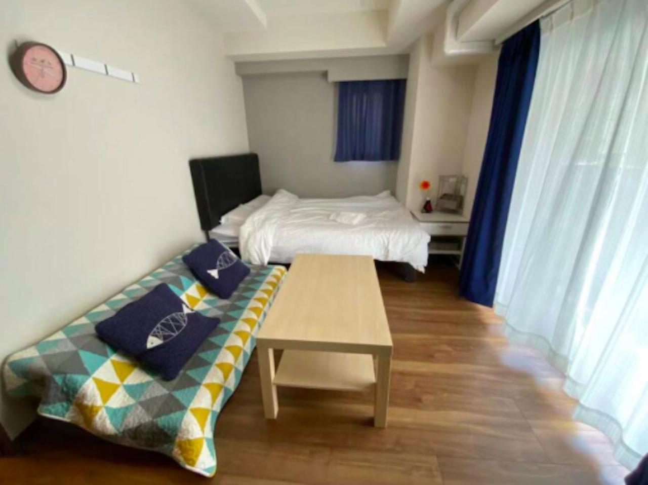 One-Bedroom Apartment photo 1