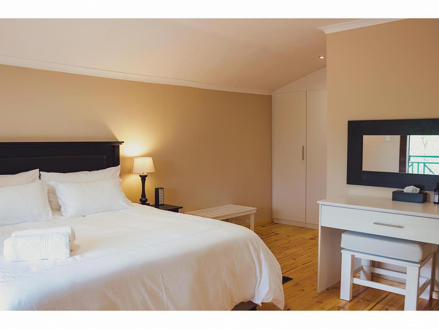 Standard King Room photo 1