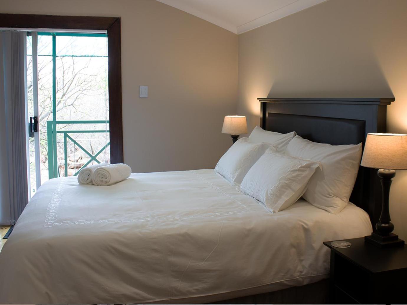 Standard King Room photo 2