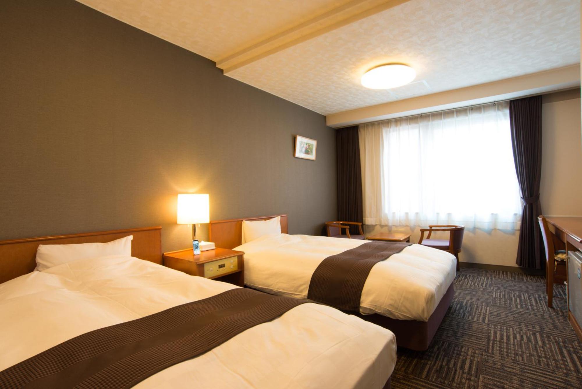 Deluxe Twin Room - Non-Smoking - Photo 2
