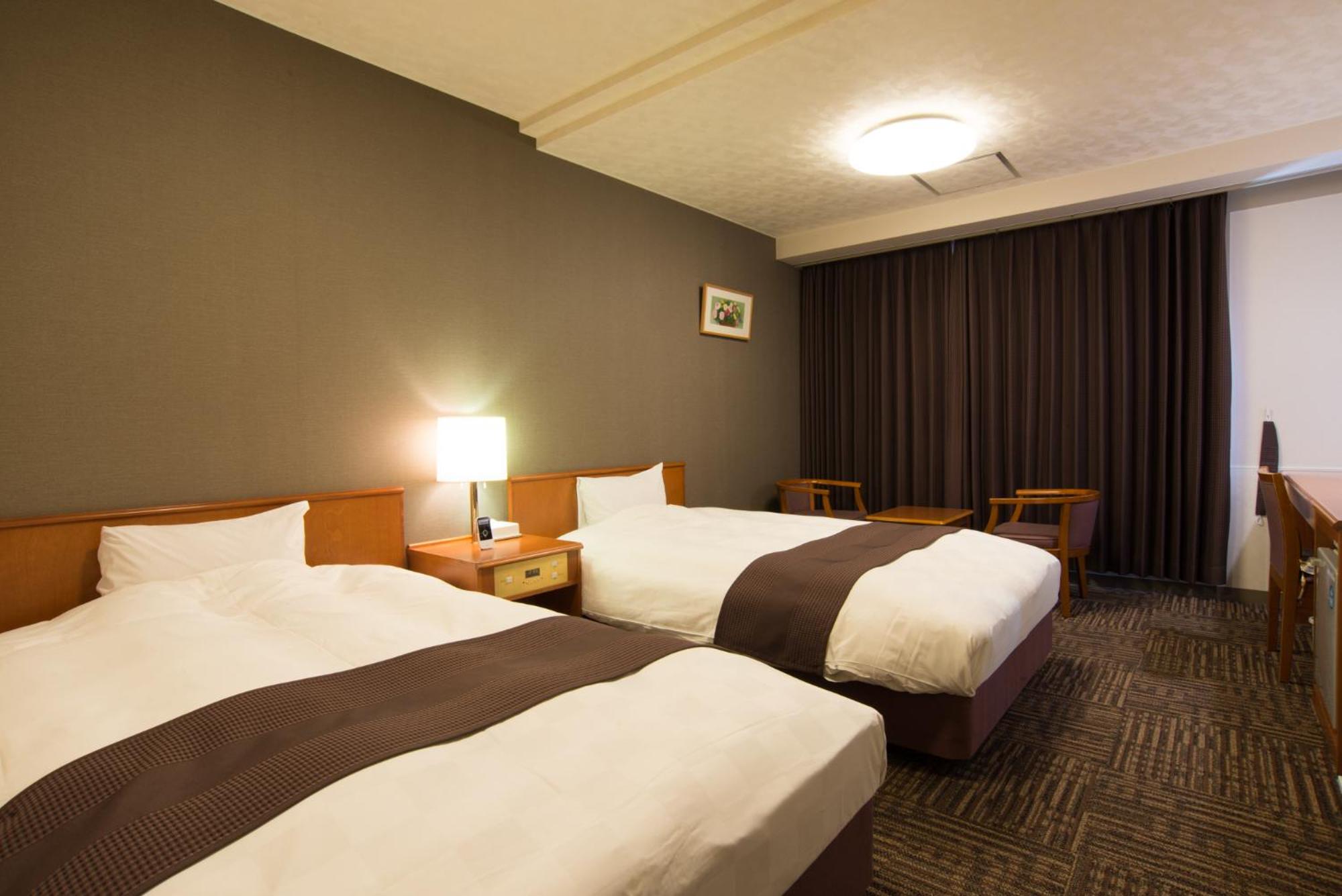 Deluxe Twin Room - Non-Smoking - Photo 3