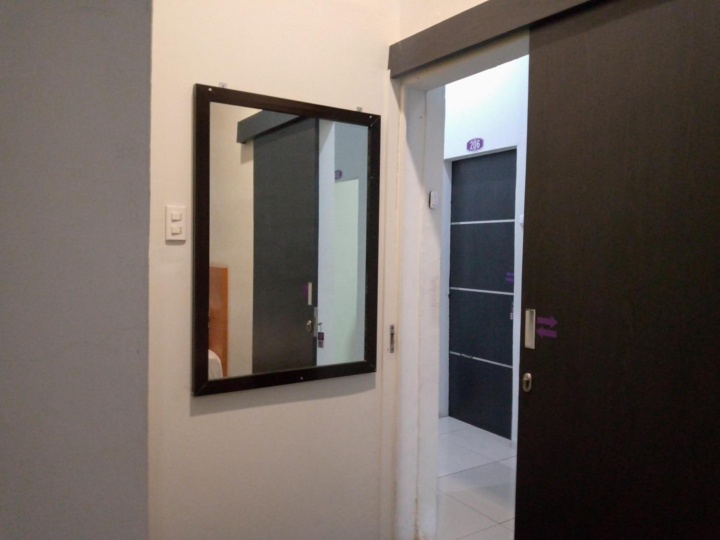 Family Room - Photo 5