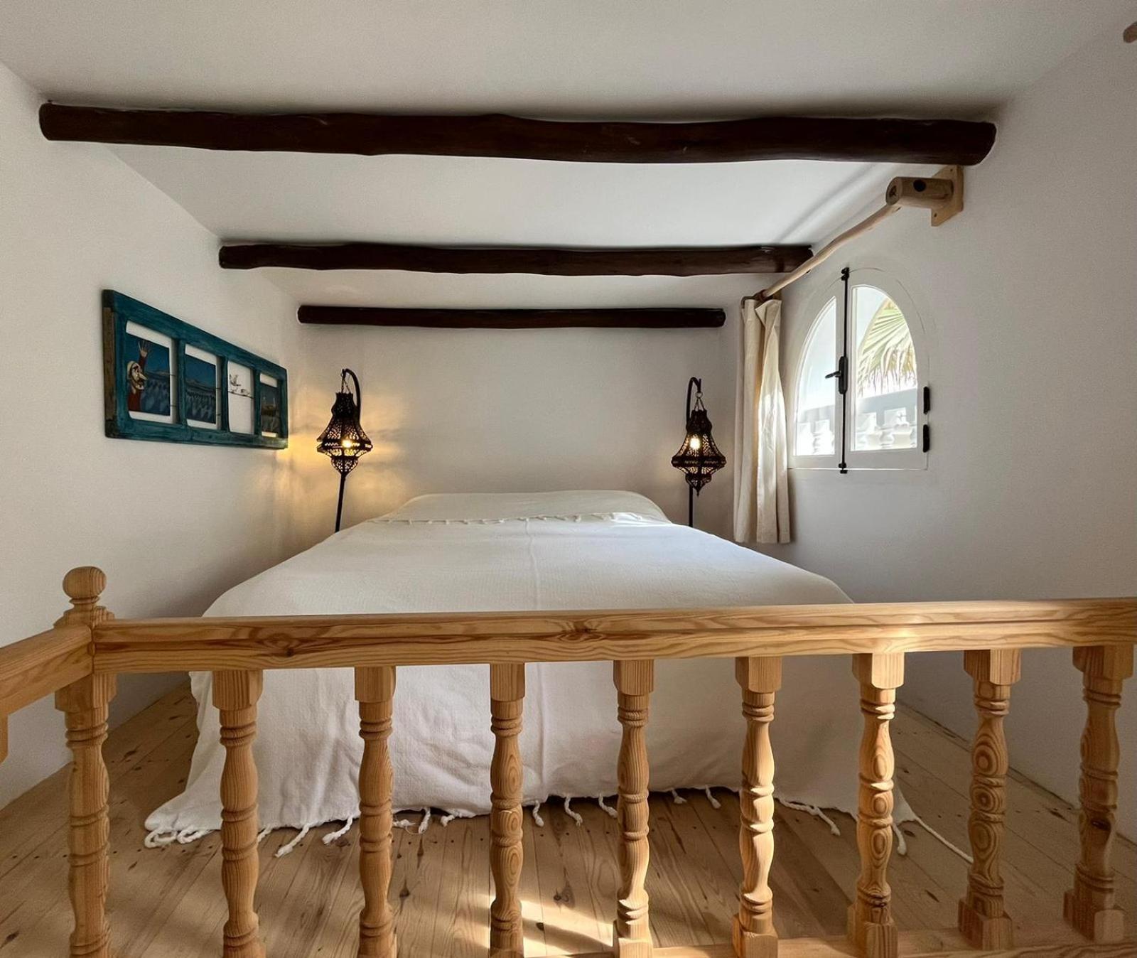 Triple Room with Private Bathroom photo 3