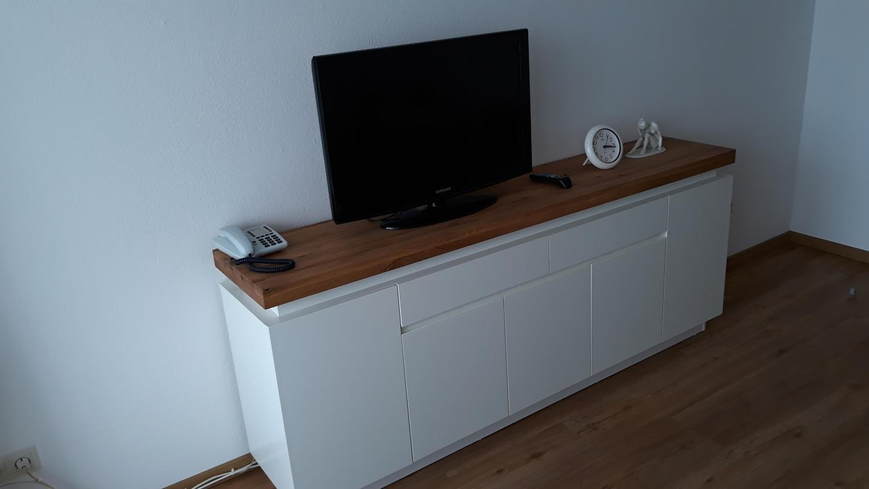 Studio Apartment photo 1