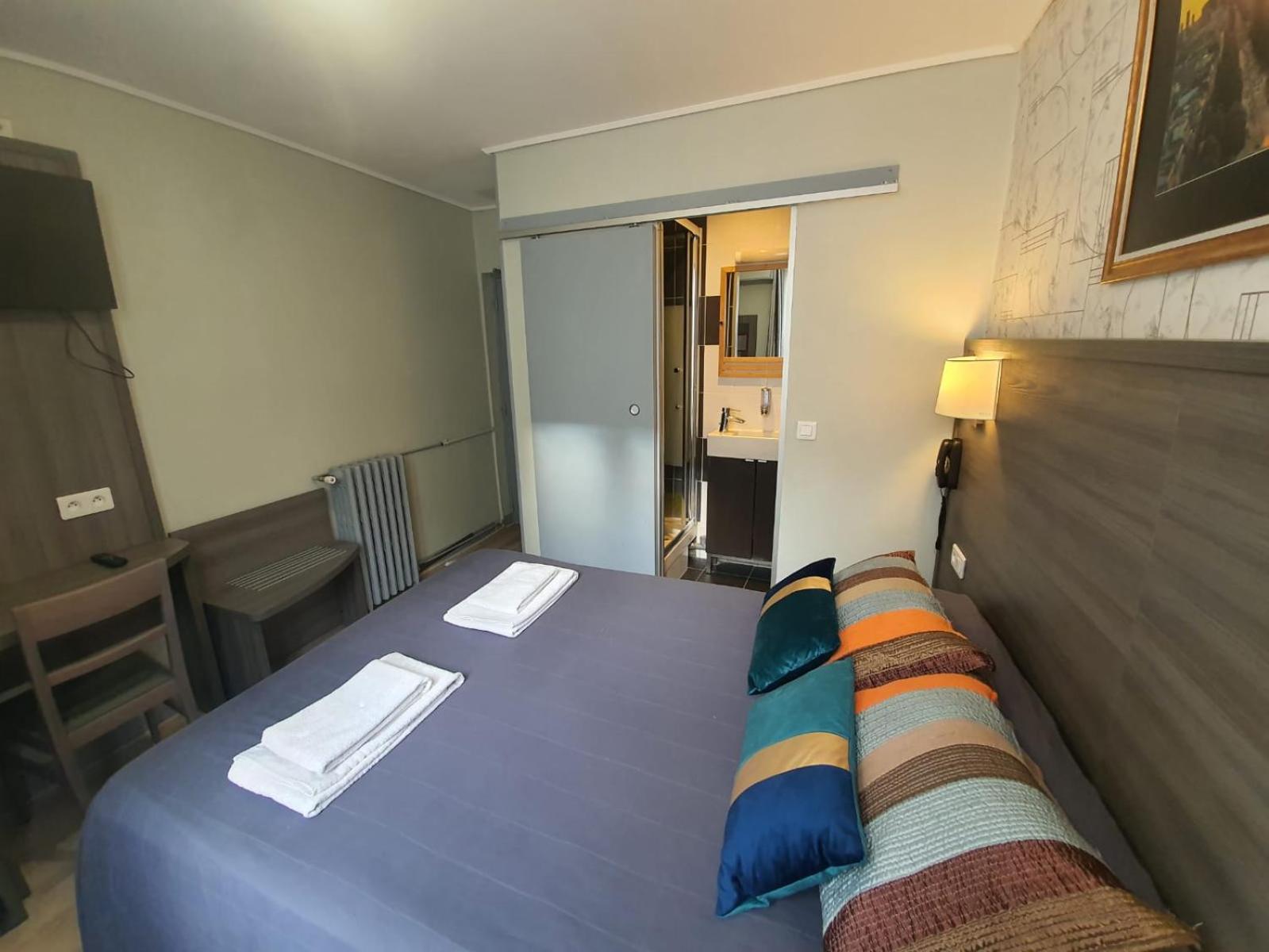 Deluxe Double Room photo 2