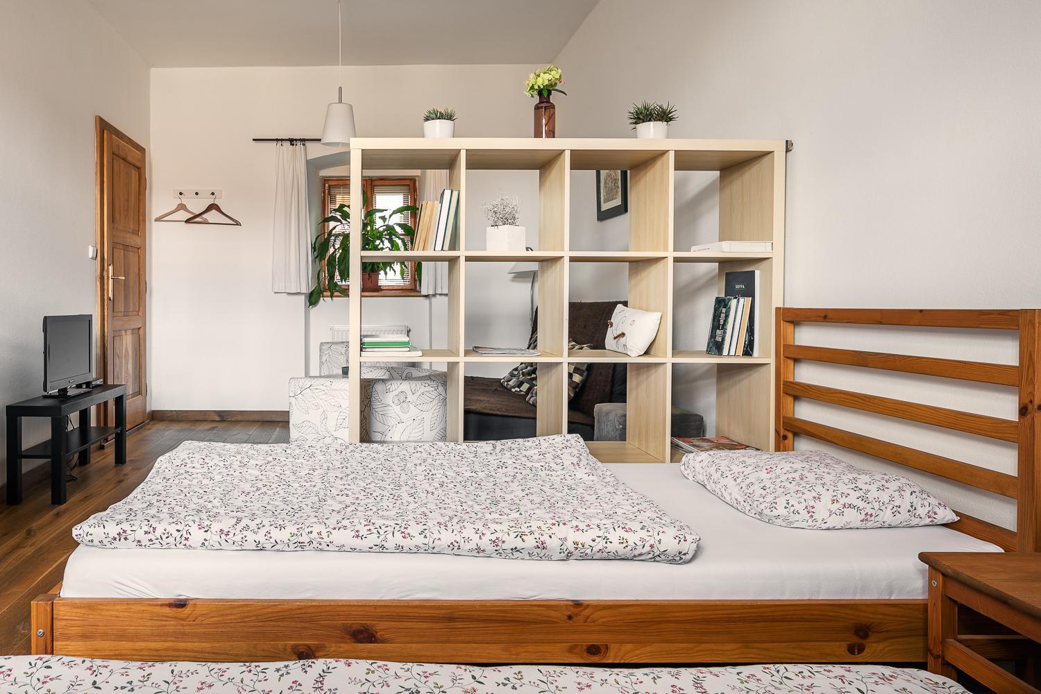 Two-Bedroom Suite - Photo 4