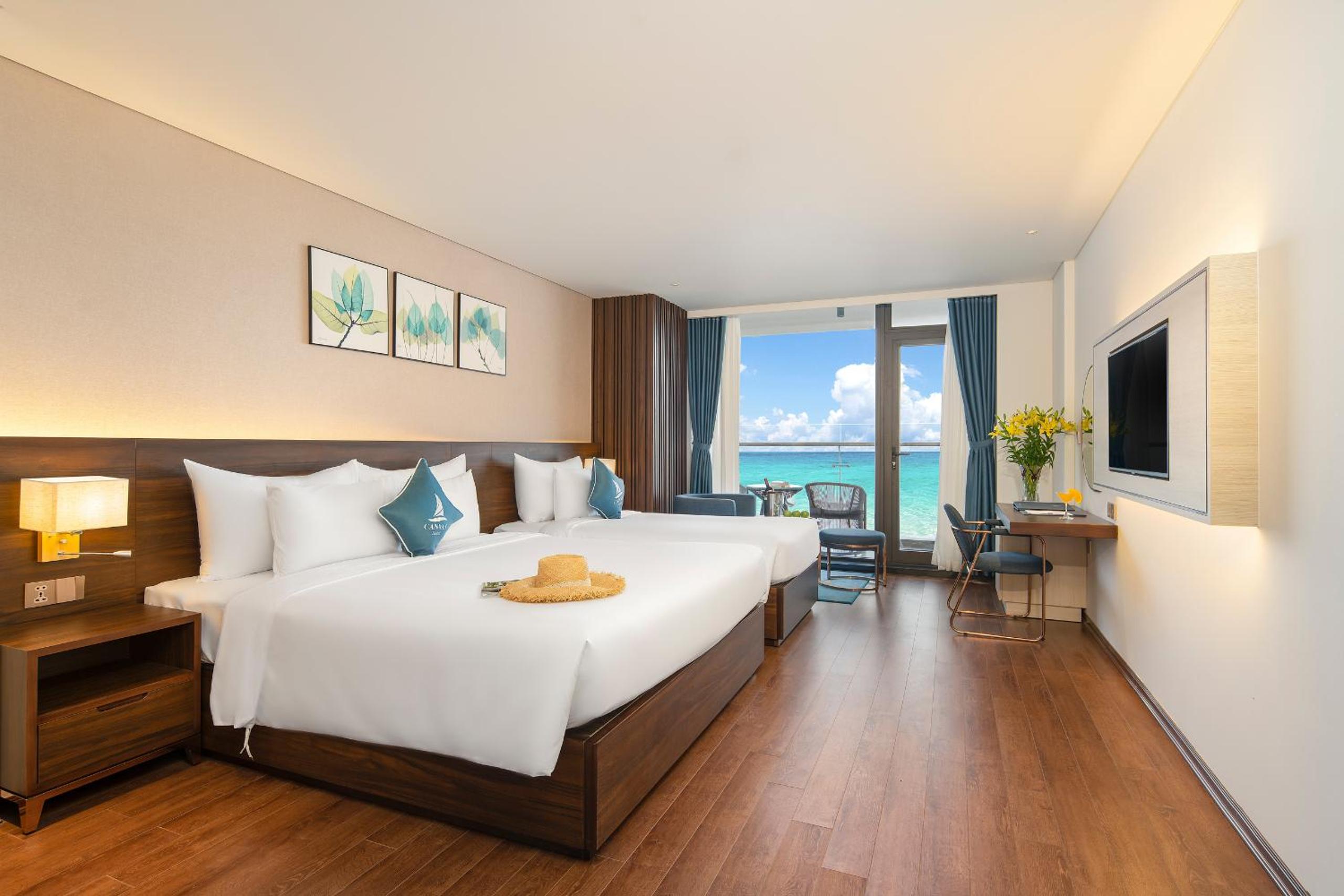 Grand Triple Suite with Ocean View