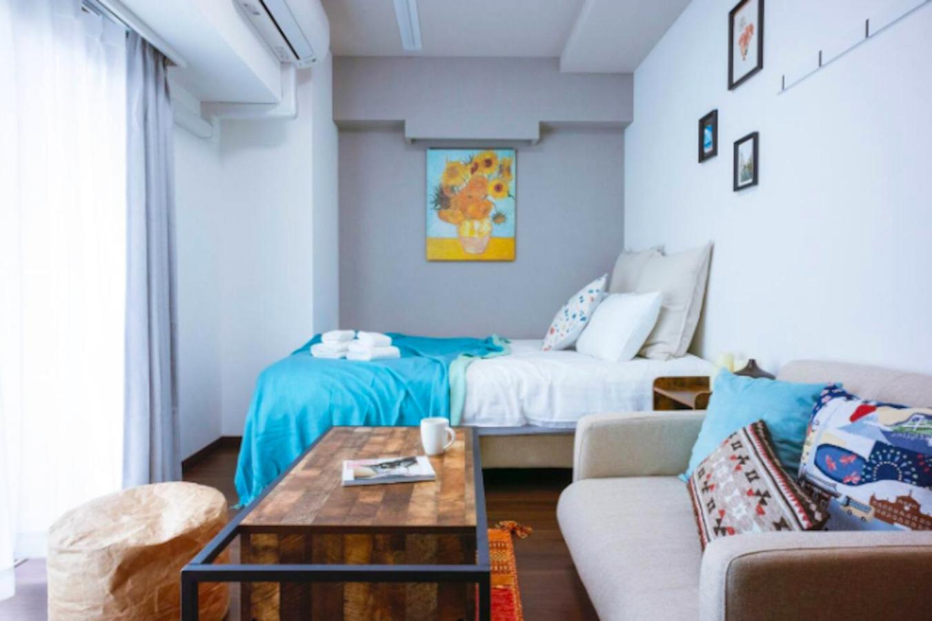 One-Bedroom Apartment photo 1