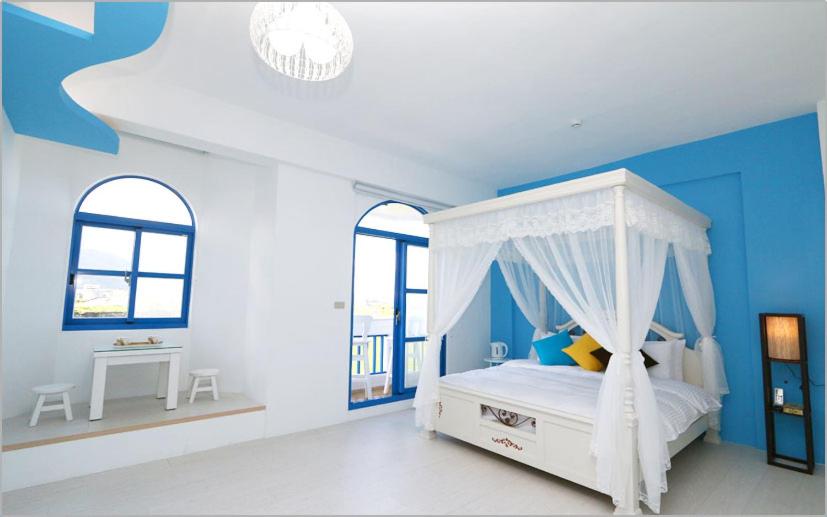 Queen Room with Balcony