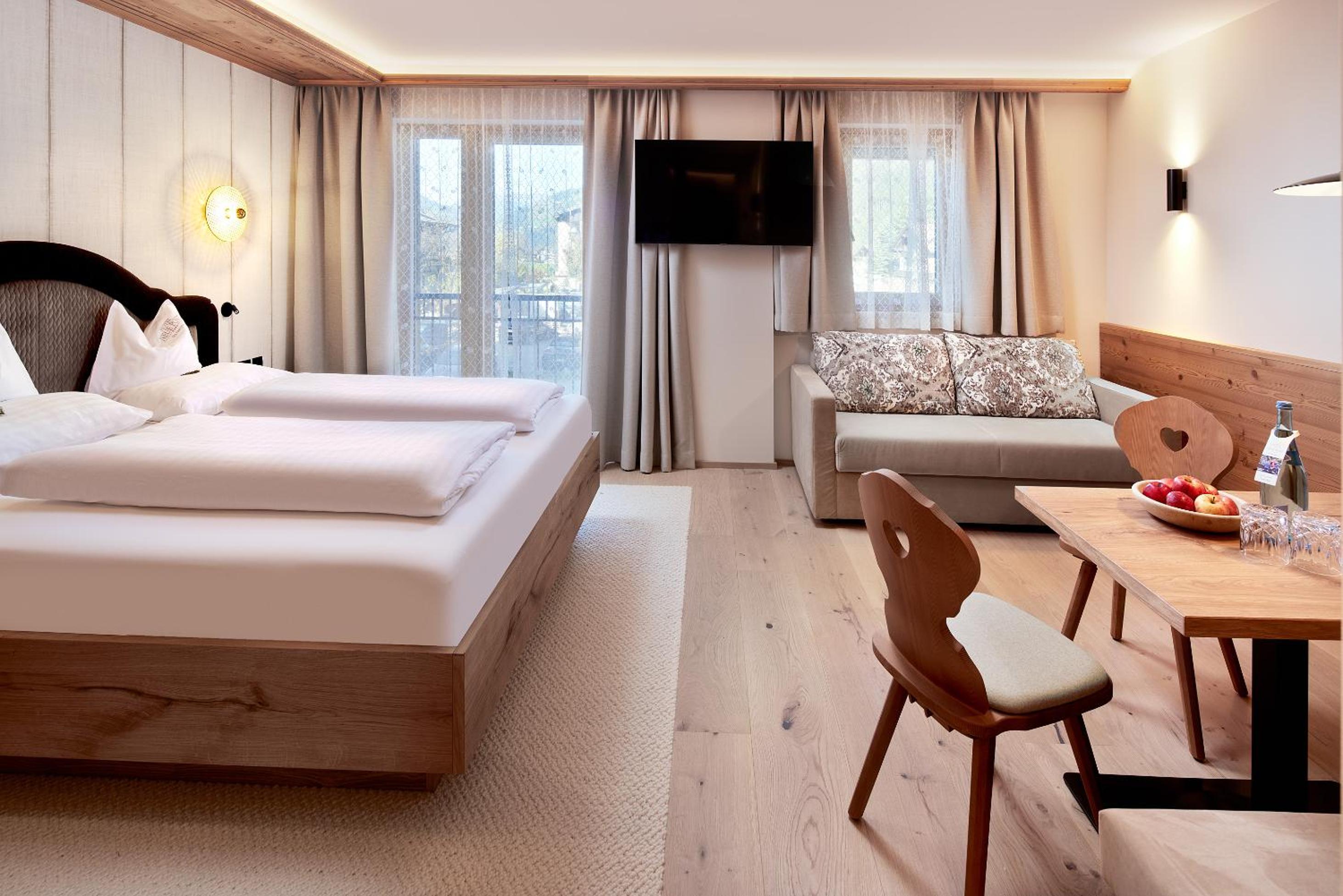 Deluxe Double Room - Photo 1