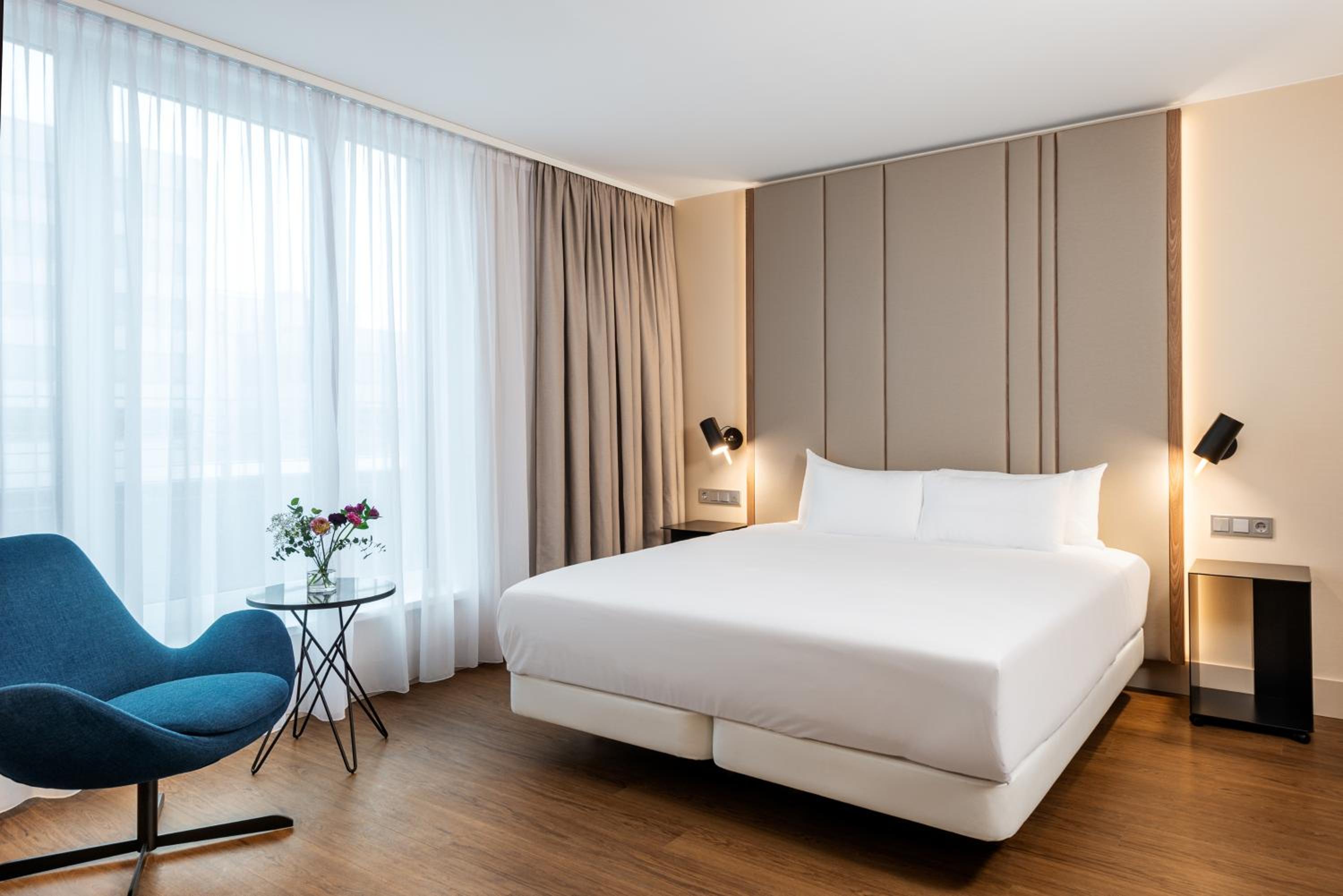 Standard Double Room with View and Terrace - Photo 11