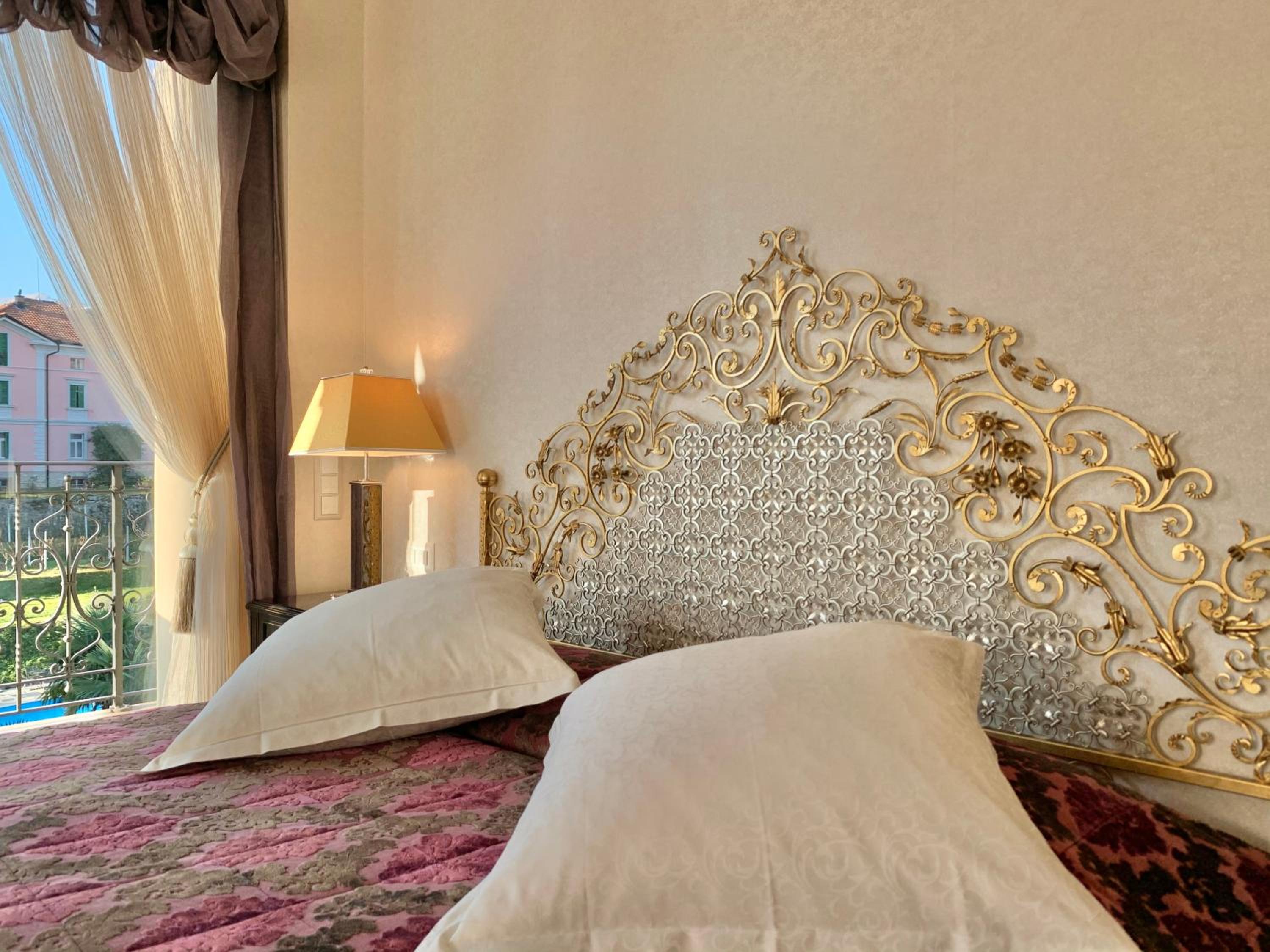 Prestige Twin Room with Park View - Photo 4