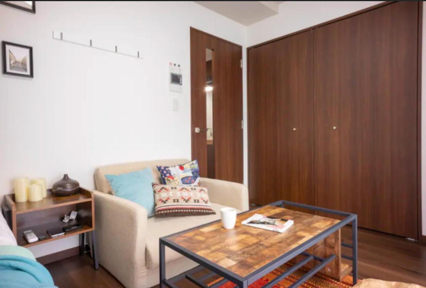 One-Bedroom Apartment photo 3