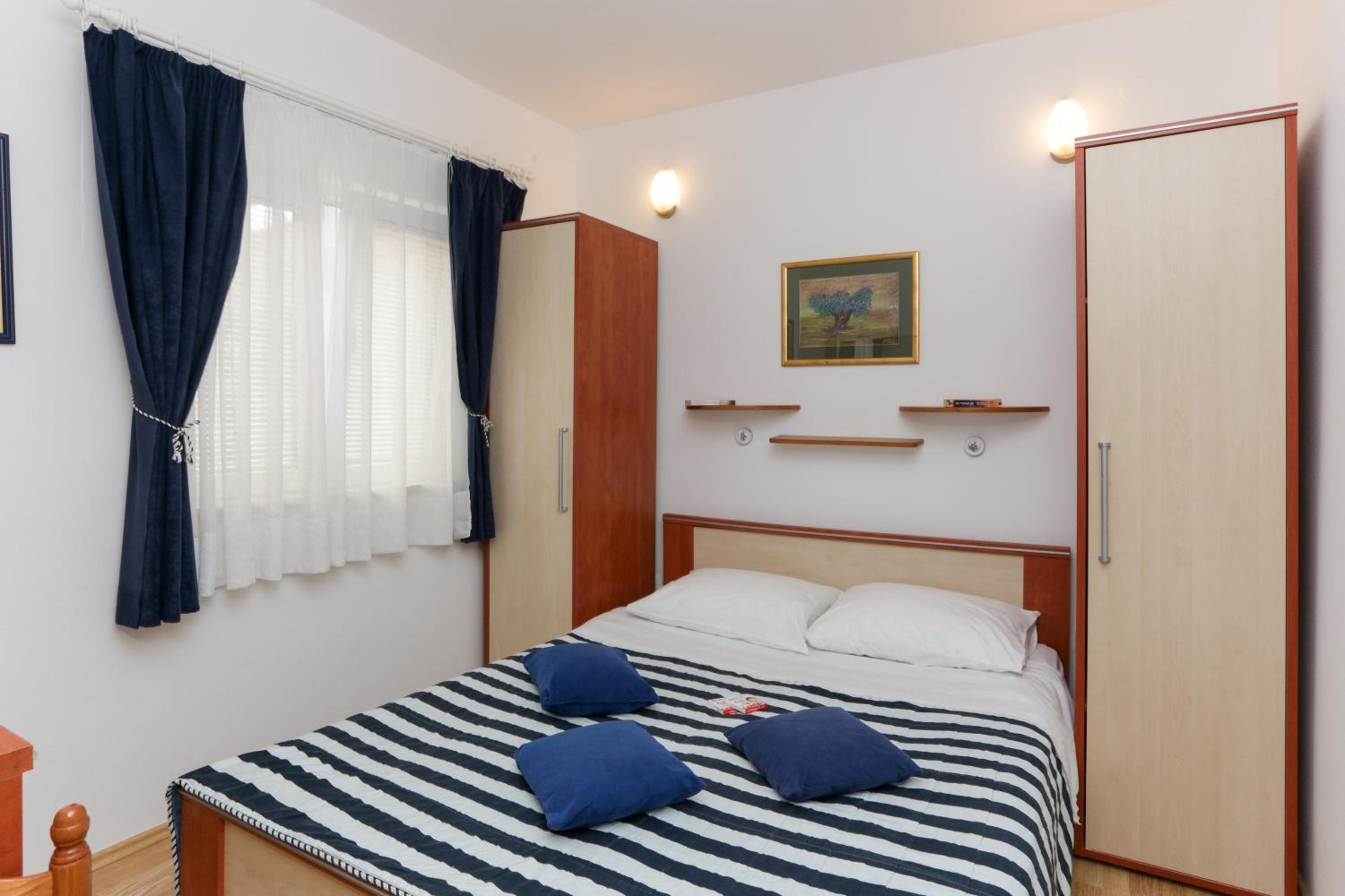 Two Bedroom Apartment with Terrace and Sea View photo 1