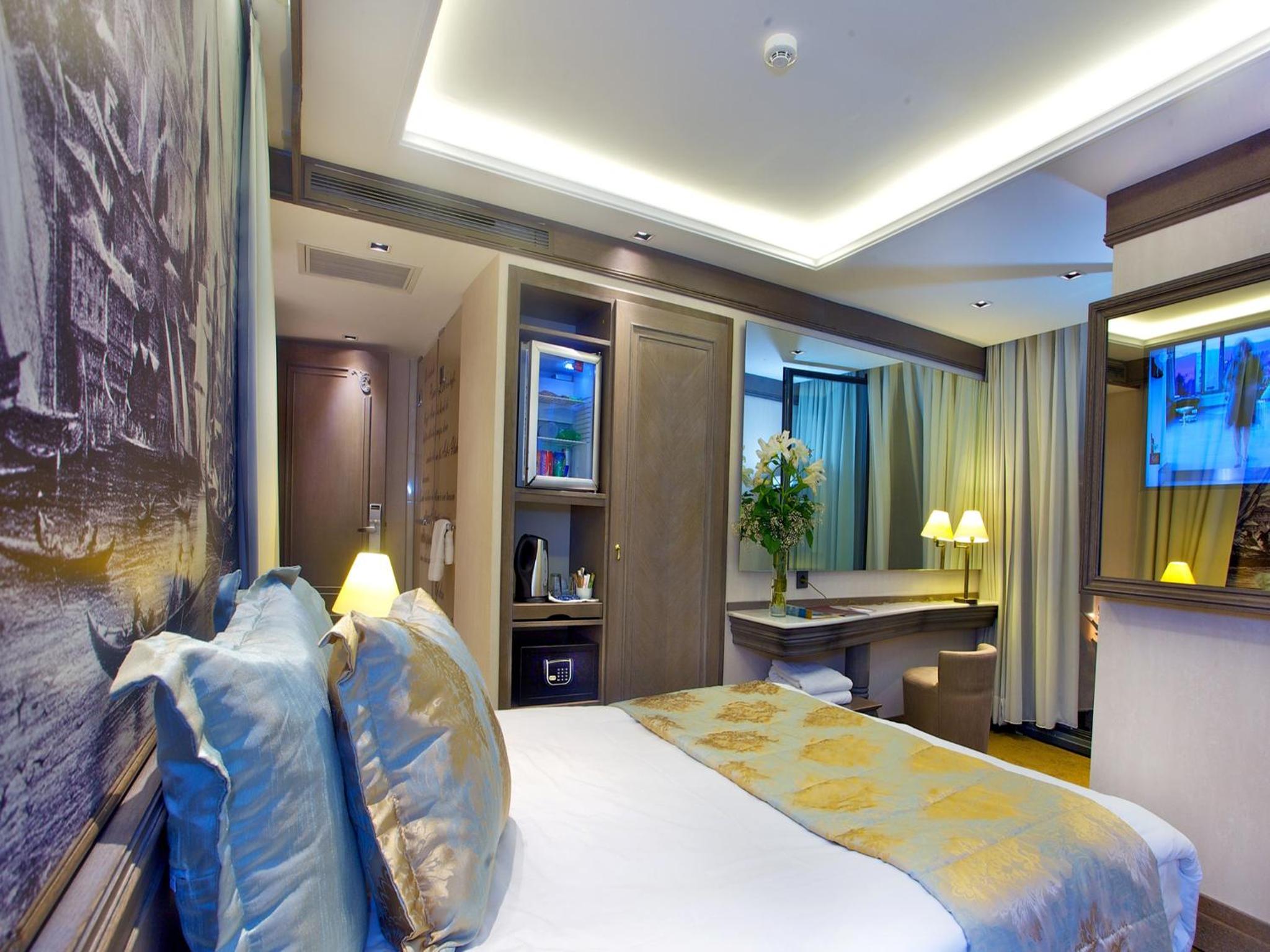 Available room