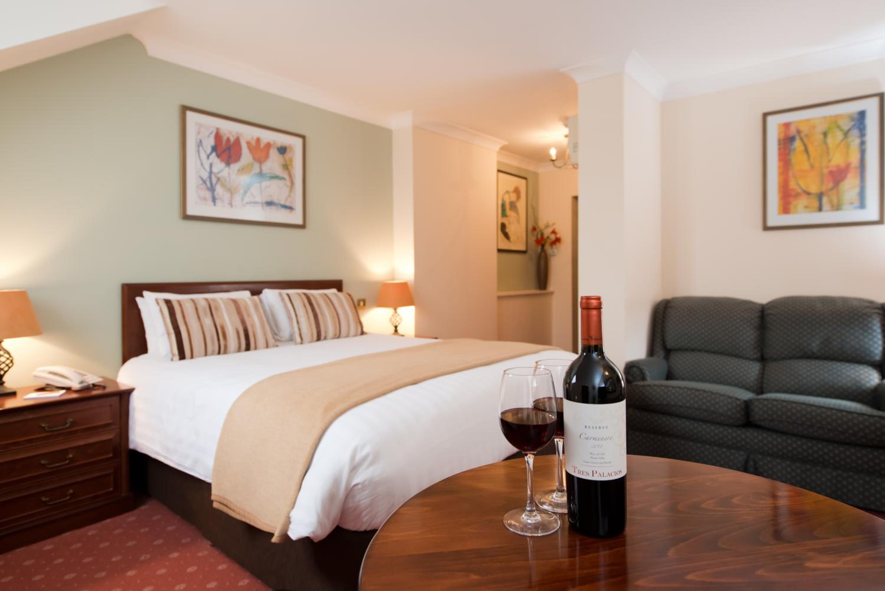 Standard Double Room - Photo 5