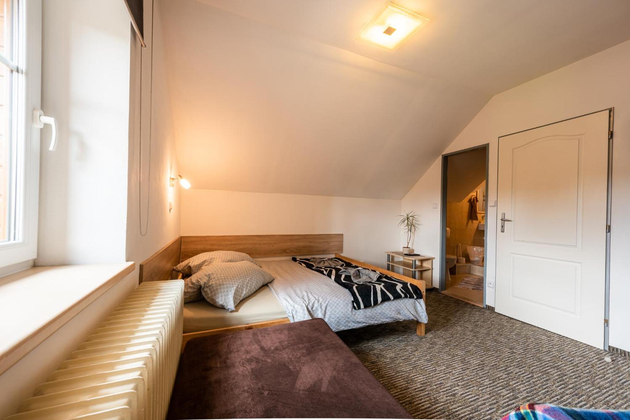 Triple Room with Private Bathroom photo 3