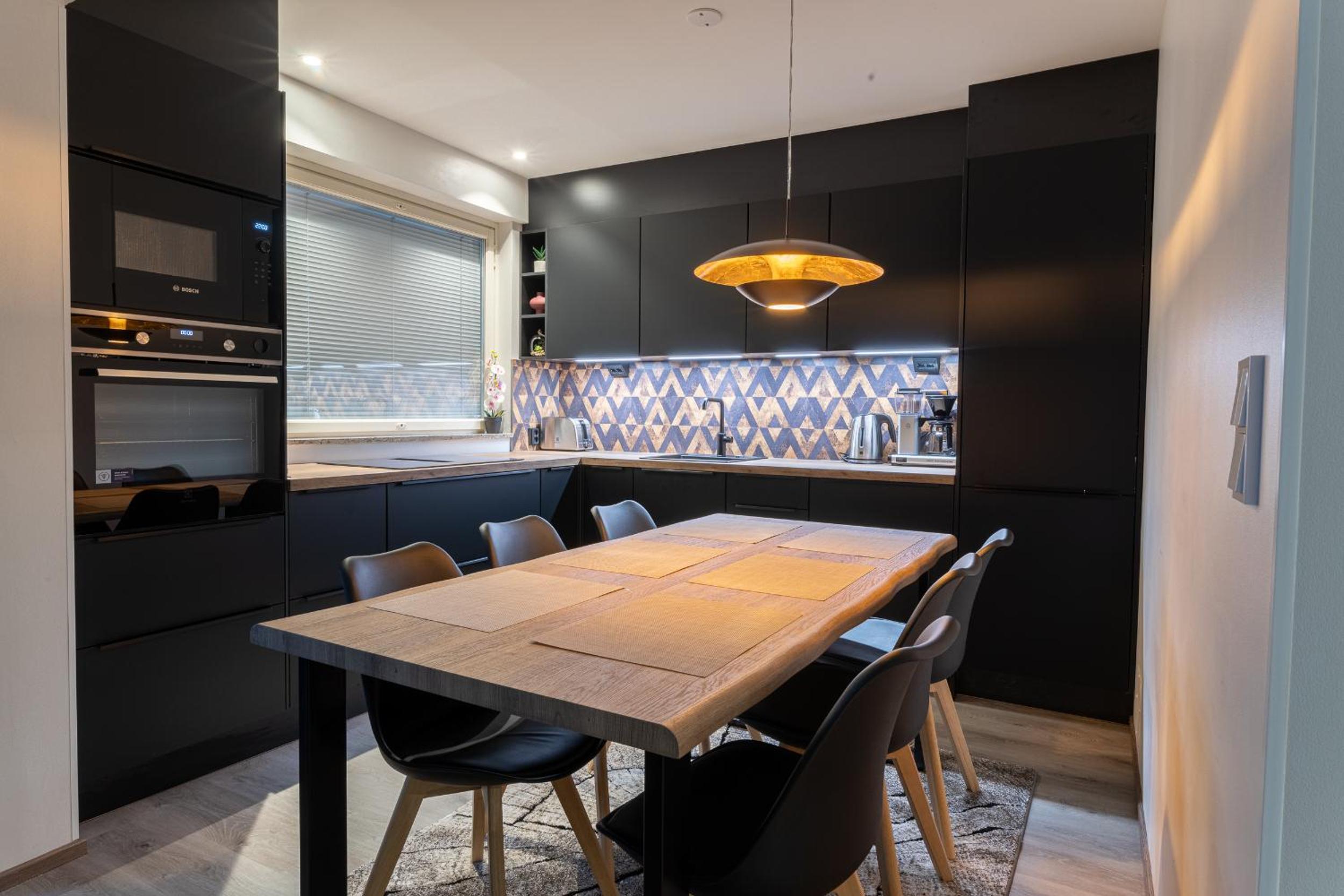 Two-Bedroom Apartment - Photo 8