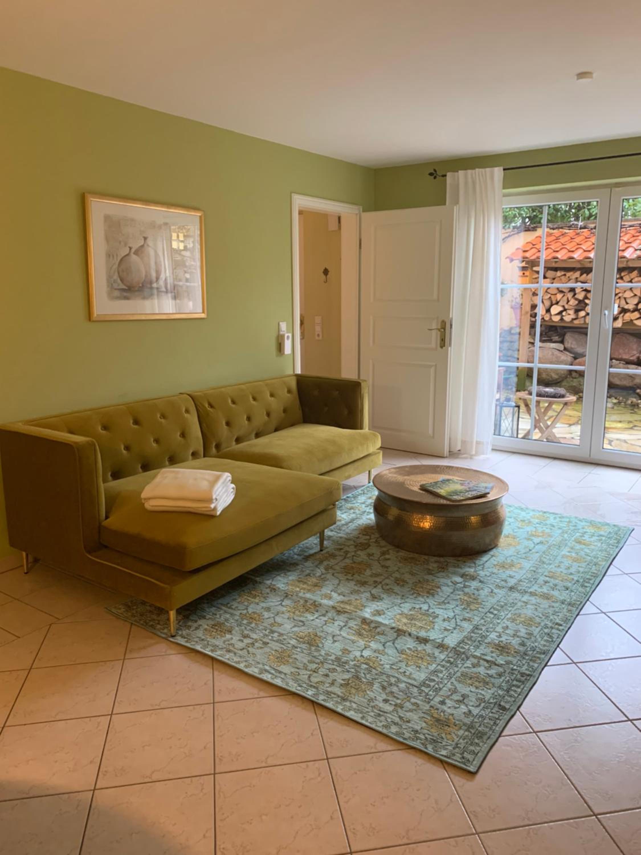 Apartment photo 1