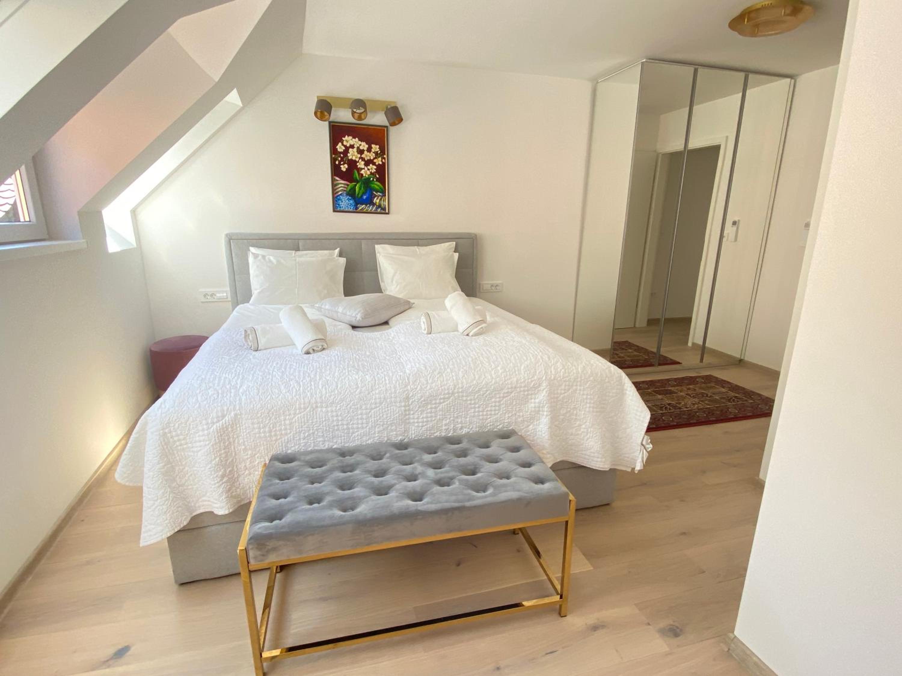 Superior Apartment - Photo 3