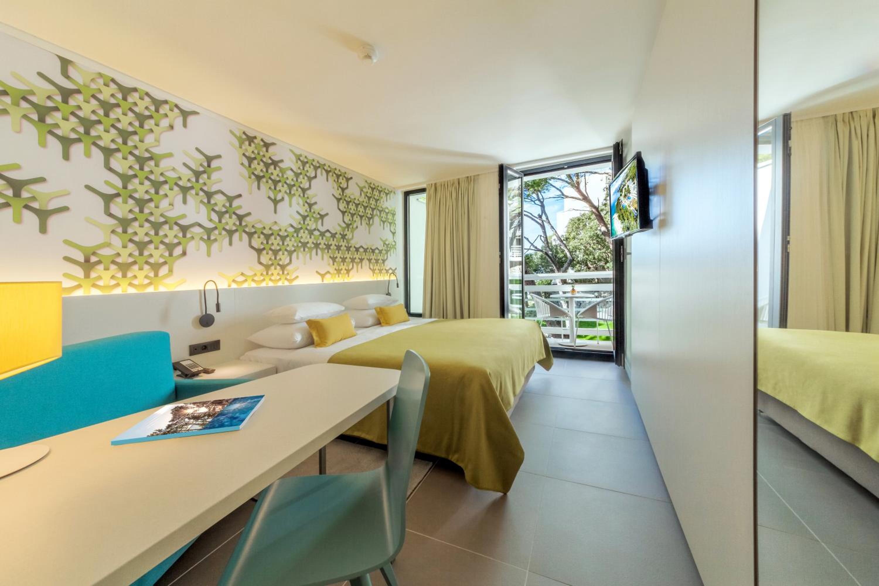 Standard Double Room with Balcony - Annex - Photo 2