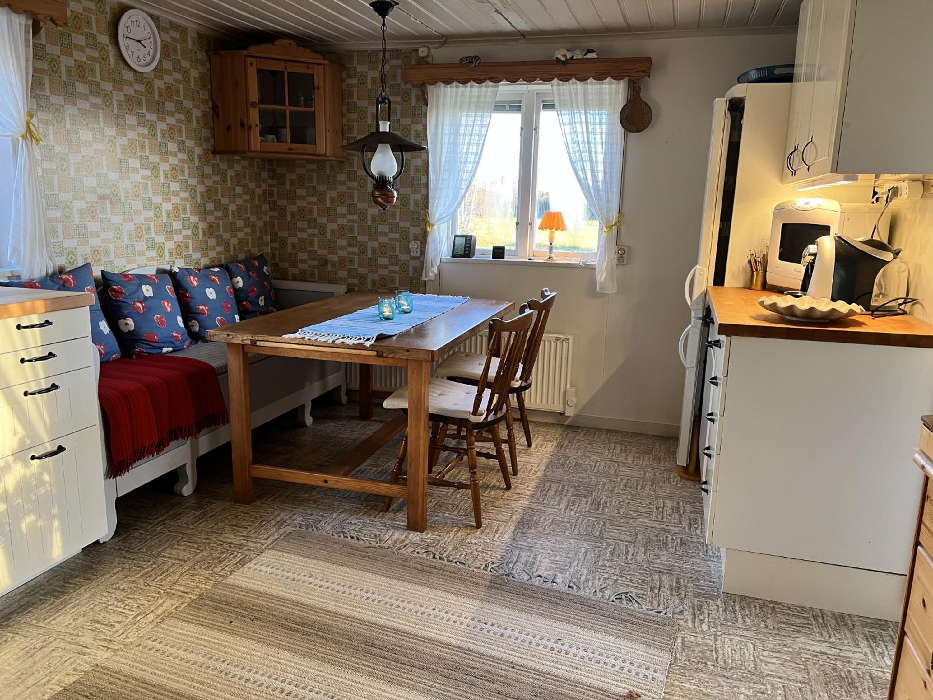 Two-Bedroom House photo 2
