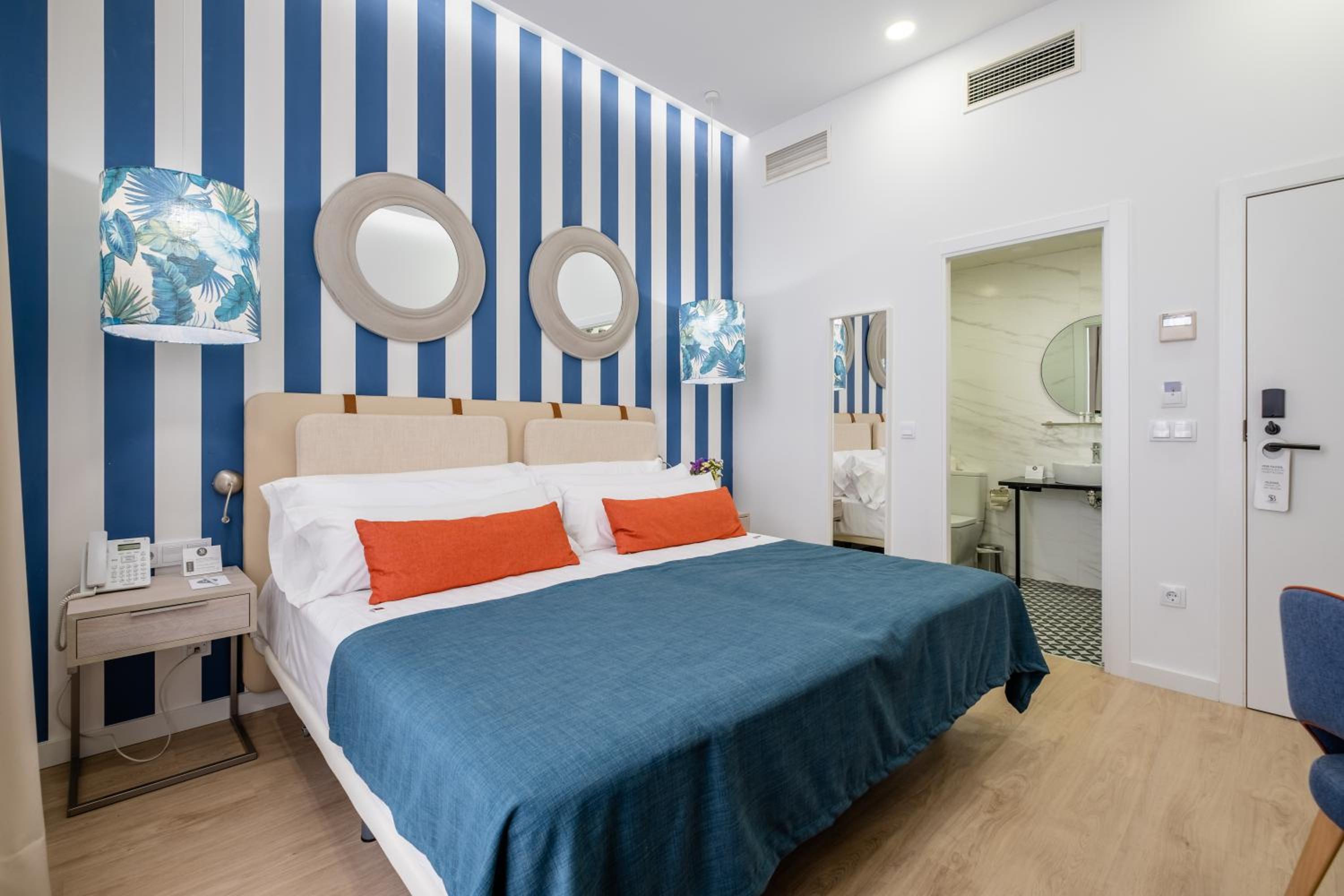 Double or Twin Room photo 1