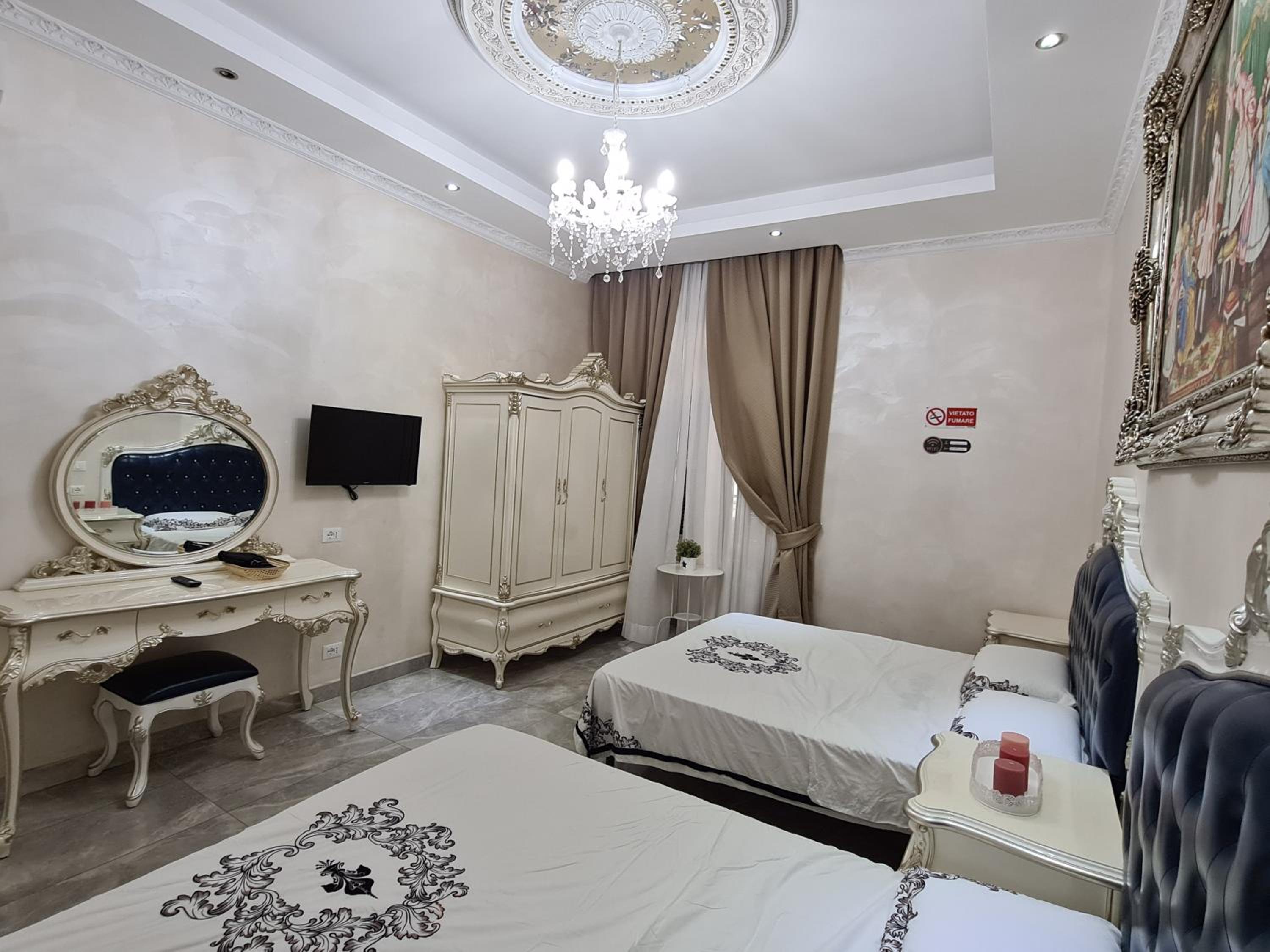 Triple Room with Private Bathroom photo 3