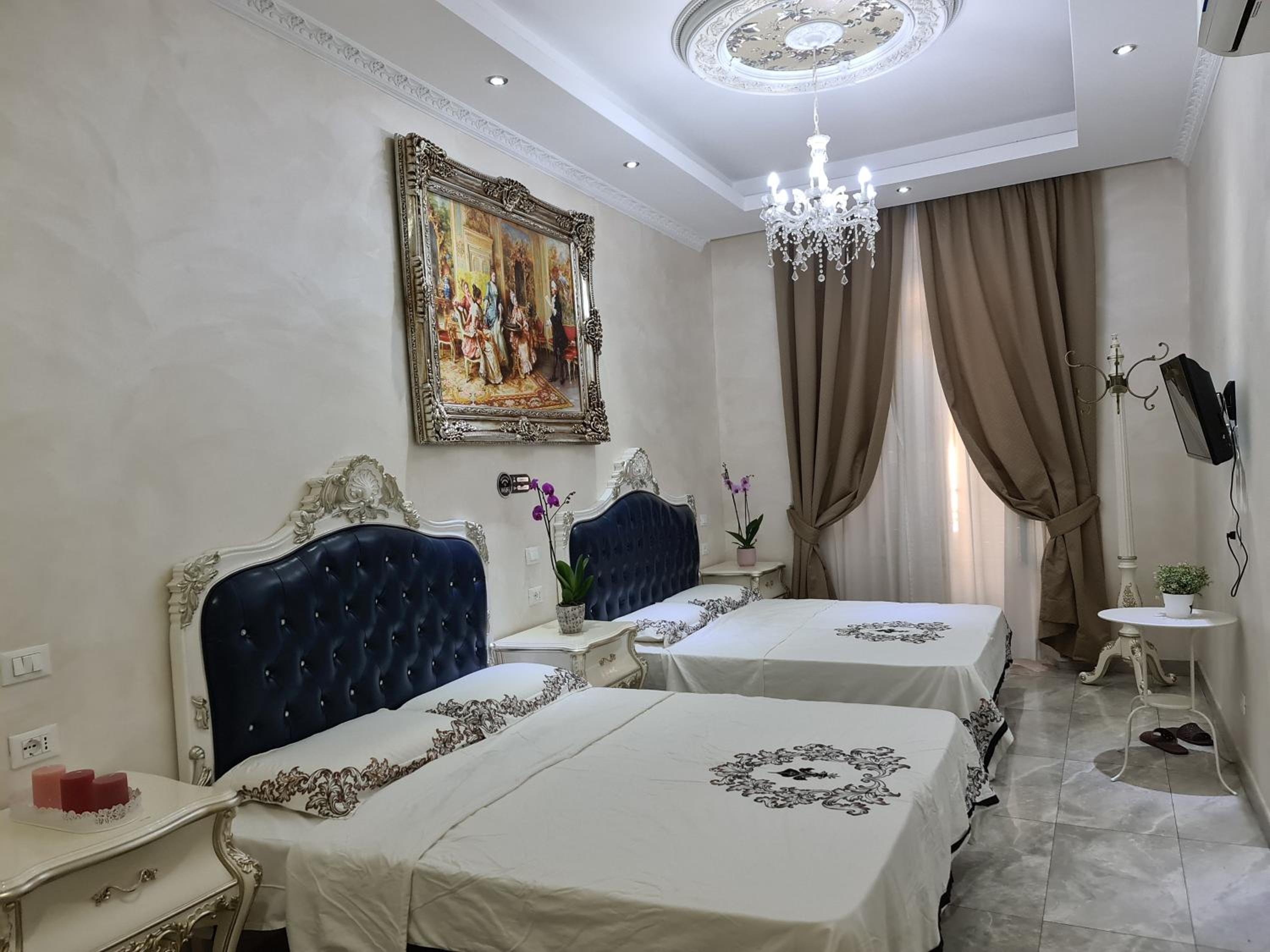 Quadruple Room with Private Bathroom