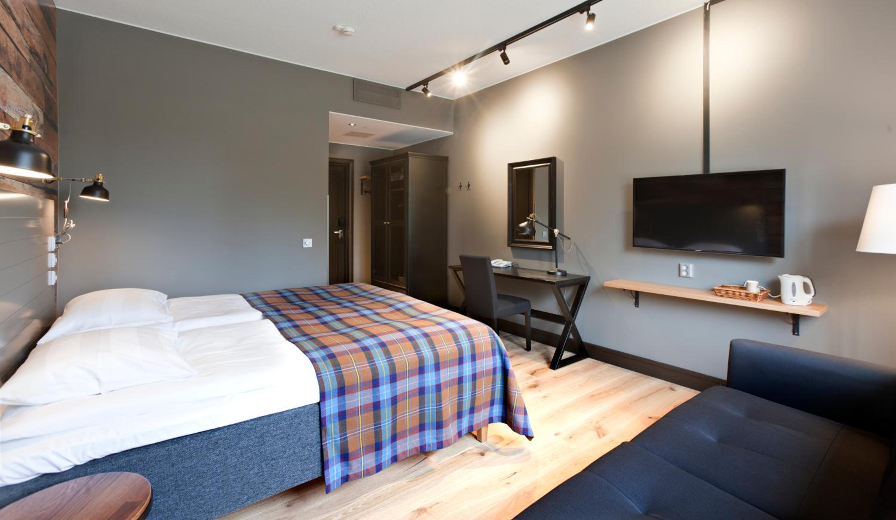 Standard Twin Room - Photo 2