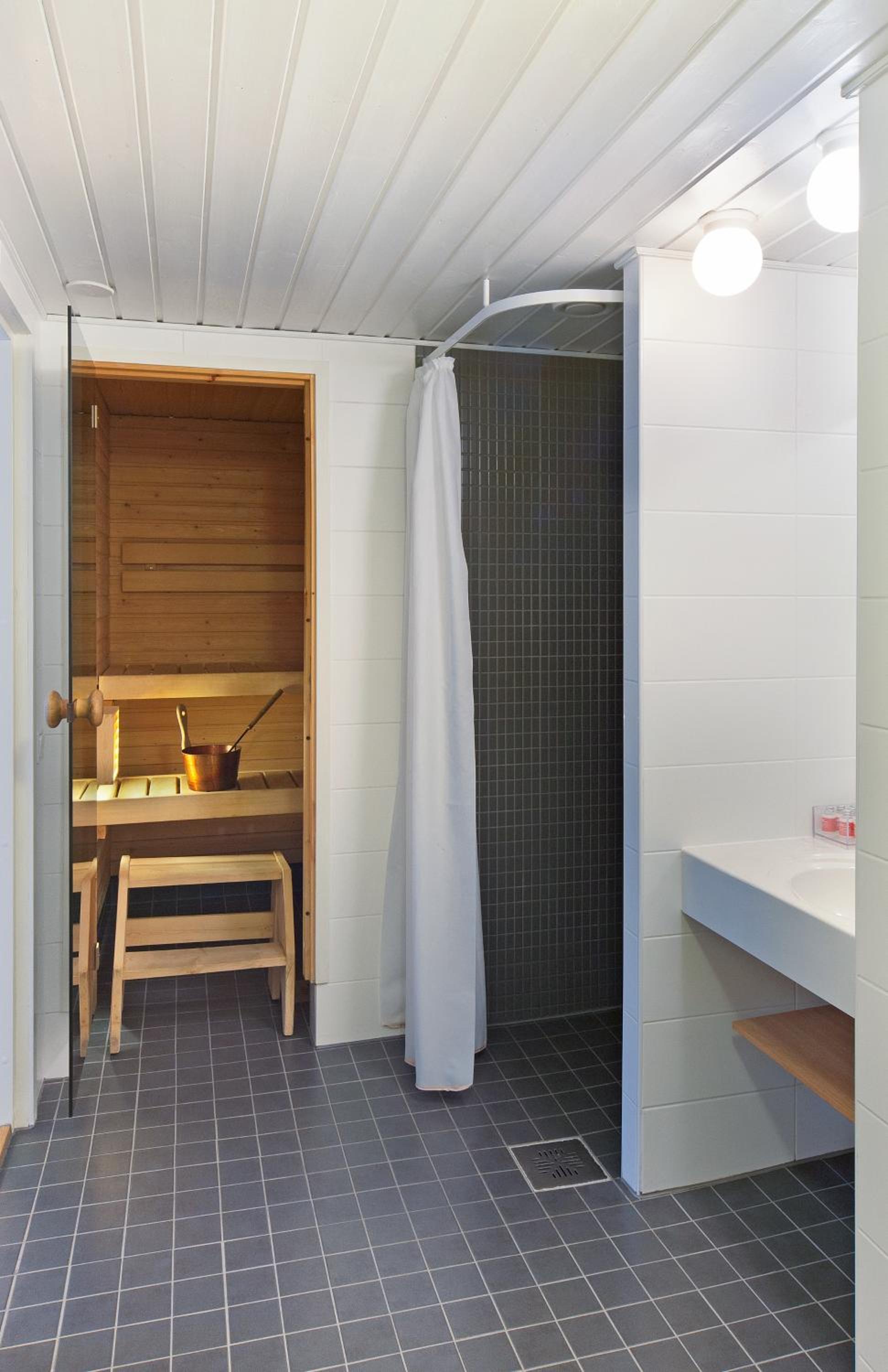Standard Family Room with Sauna - Photo 3