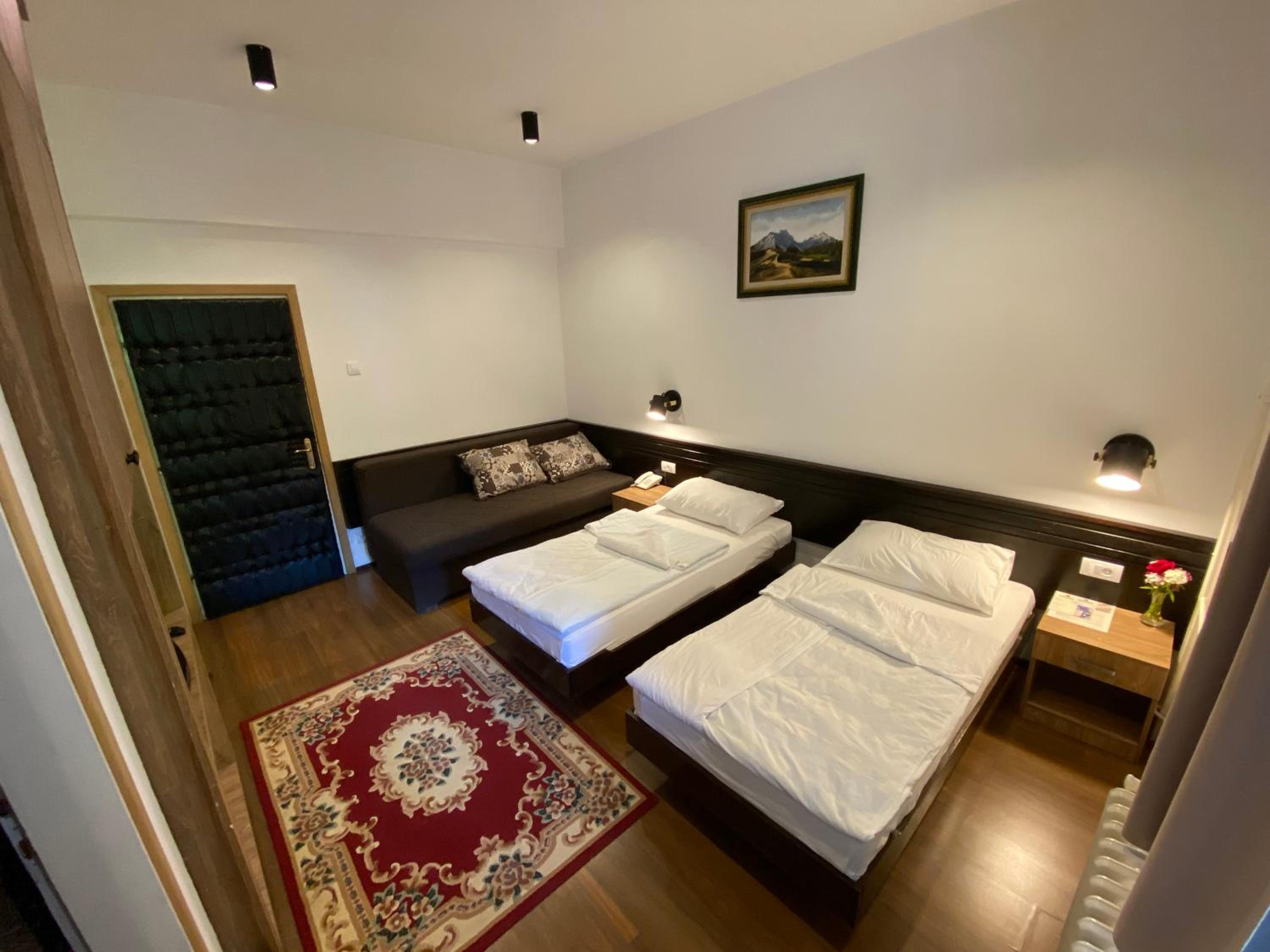 Twin Room with Balcony photo 1