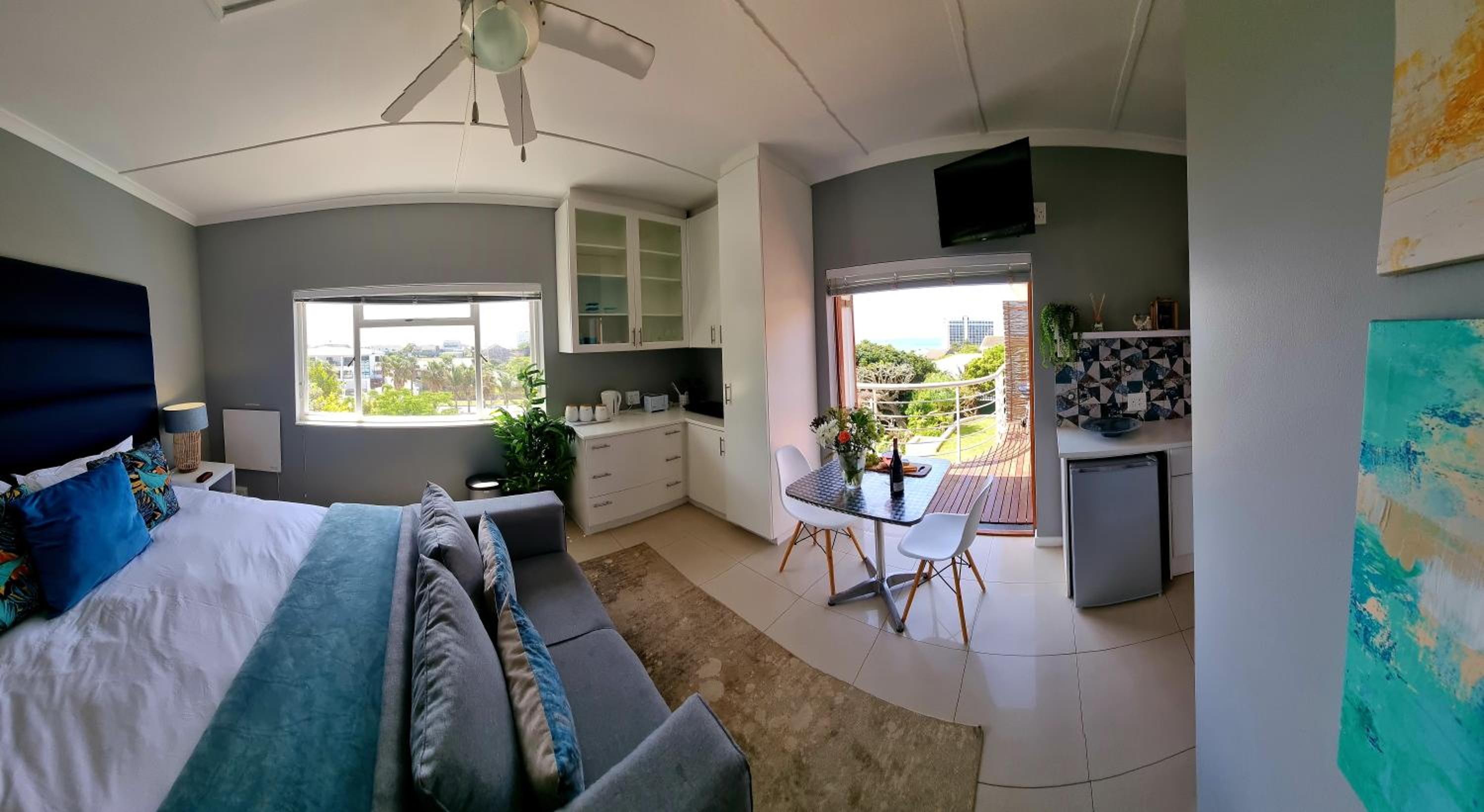 King Room with Sea View - Photo 9