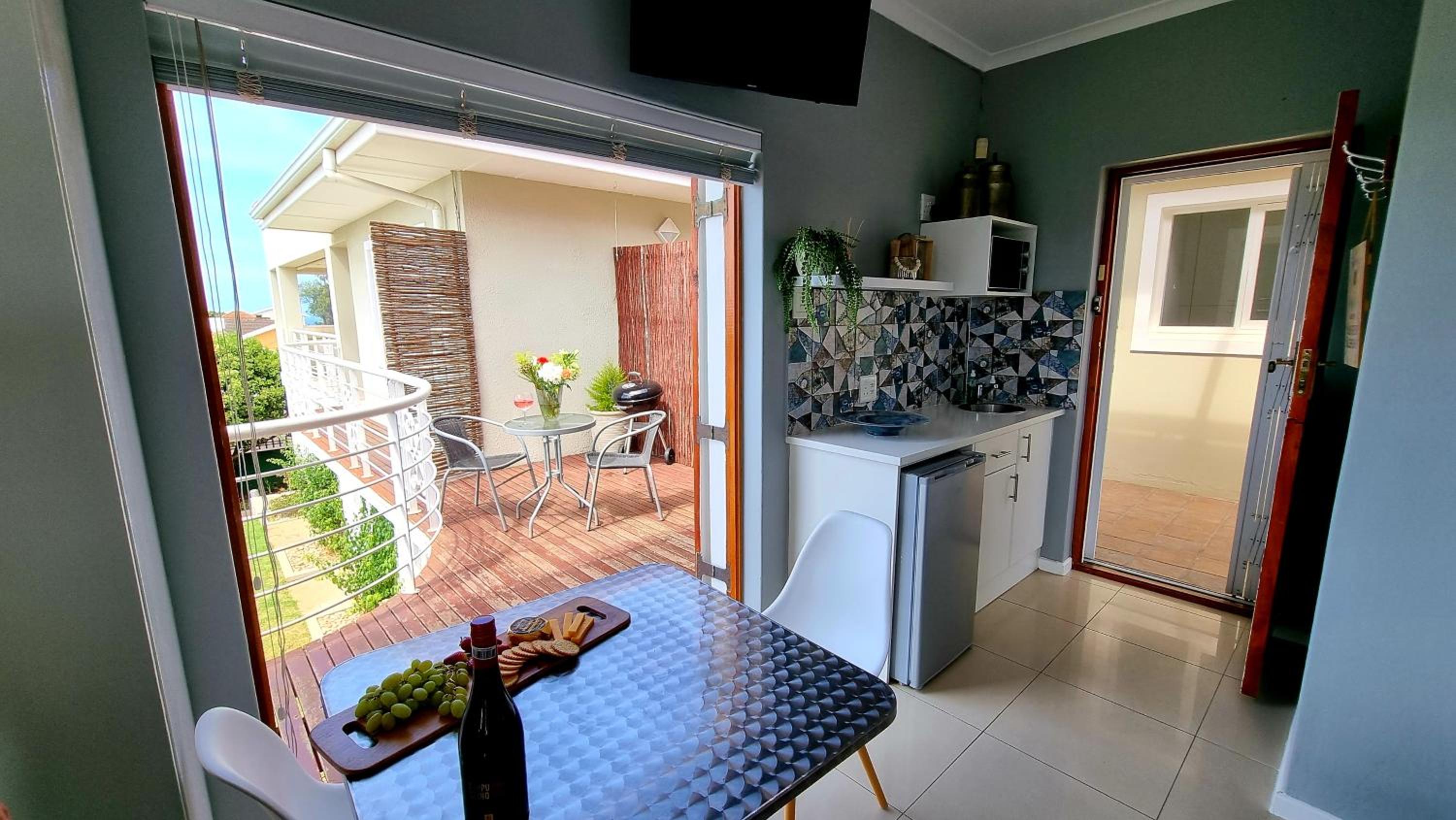 King Room with Sea View - Photo 6
