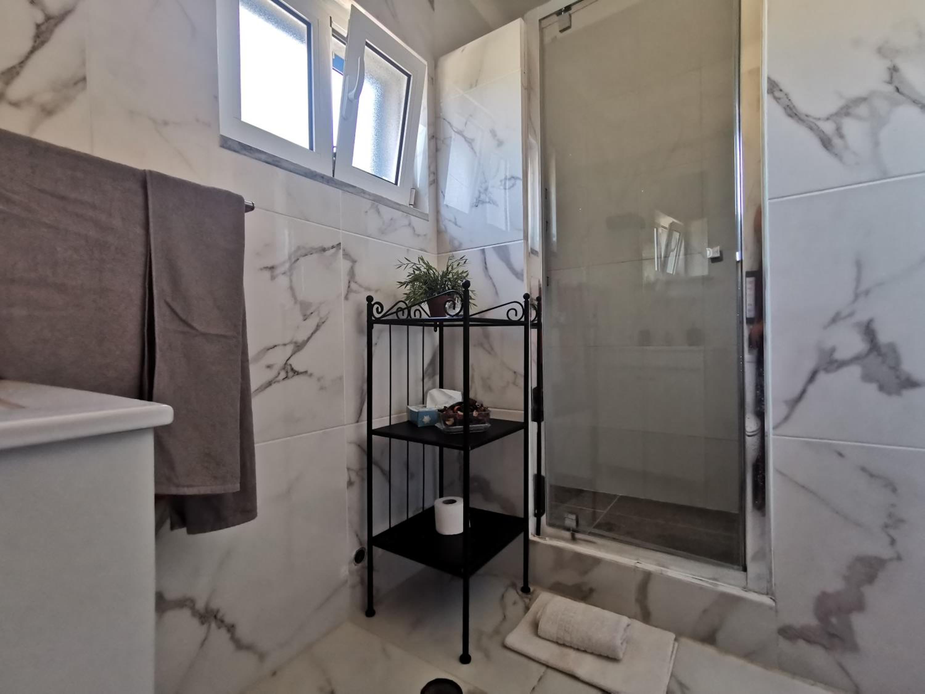 One-Bedroom House photo 2
