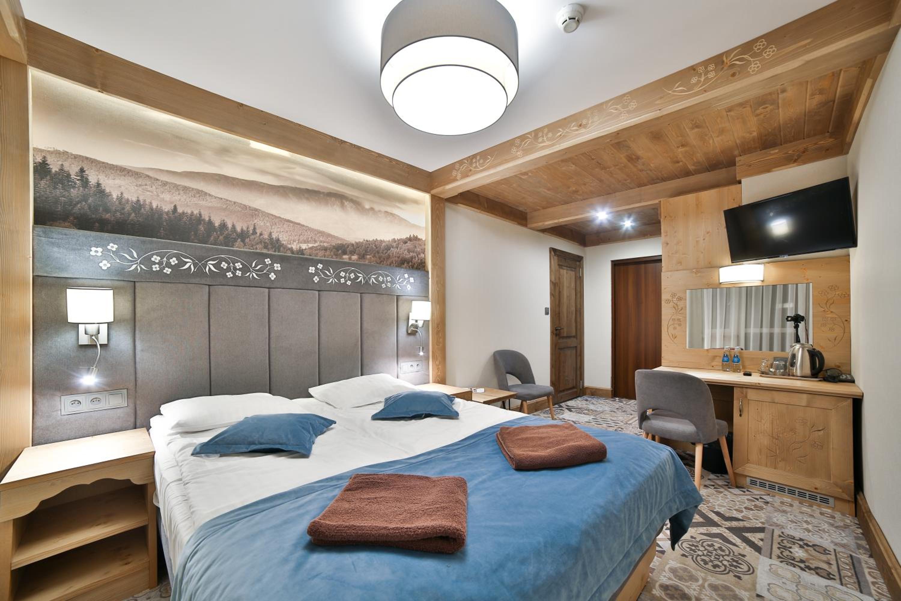 Deluxe Double Room - Photo 1