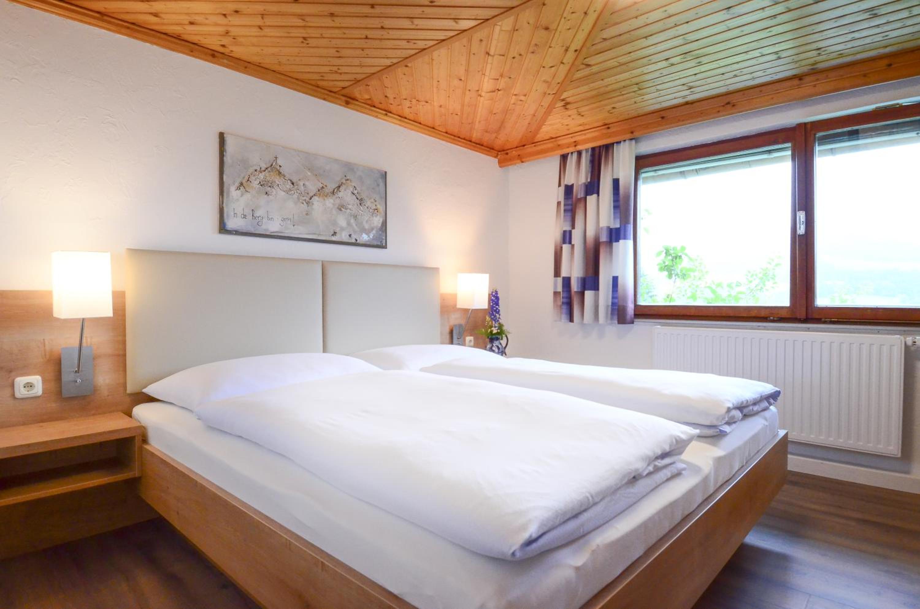 Four-Bedroom Apartment (Hänsl&Gretl)
